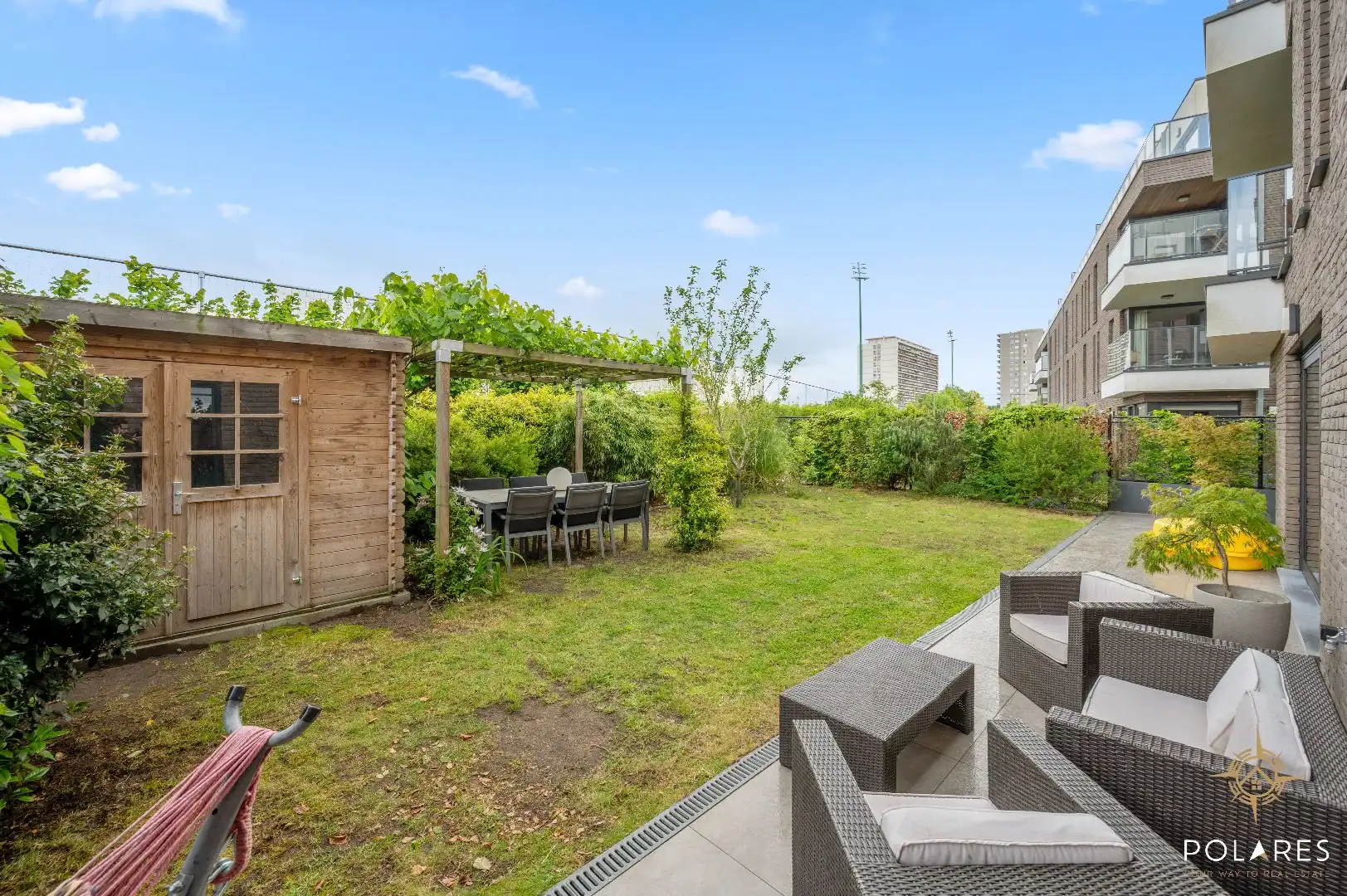Instapklaar en energiezuining appartement met zonnige tuin en staanplaats foto 26
