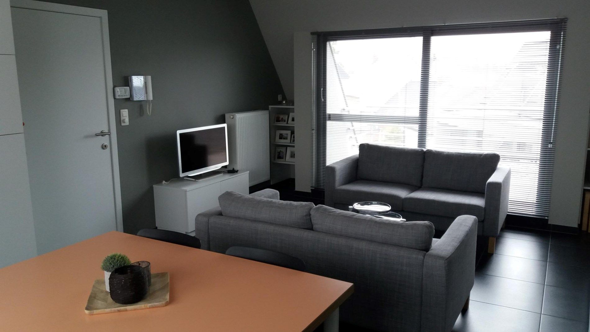 Instapklaar dakappartement TE KOOP in Kruisem. Interessant investeringspand!!  foto 5