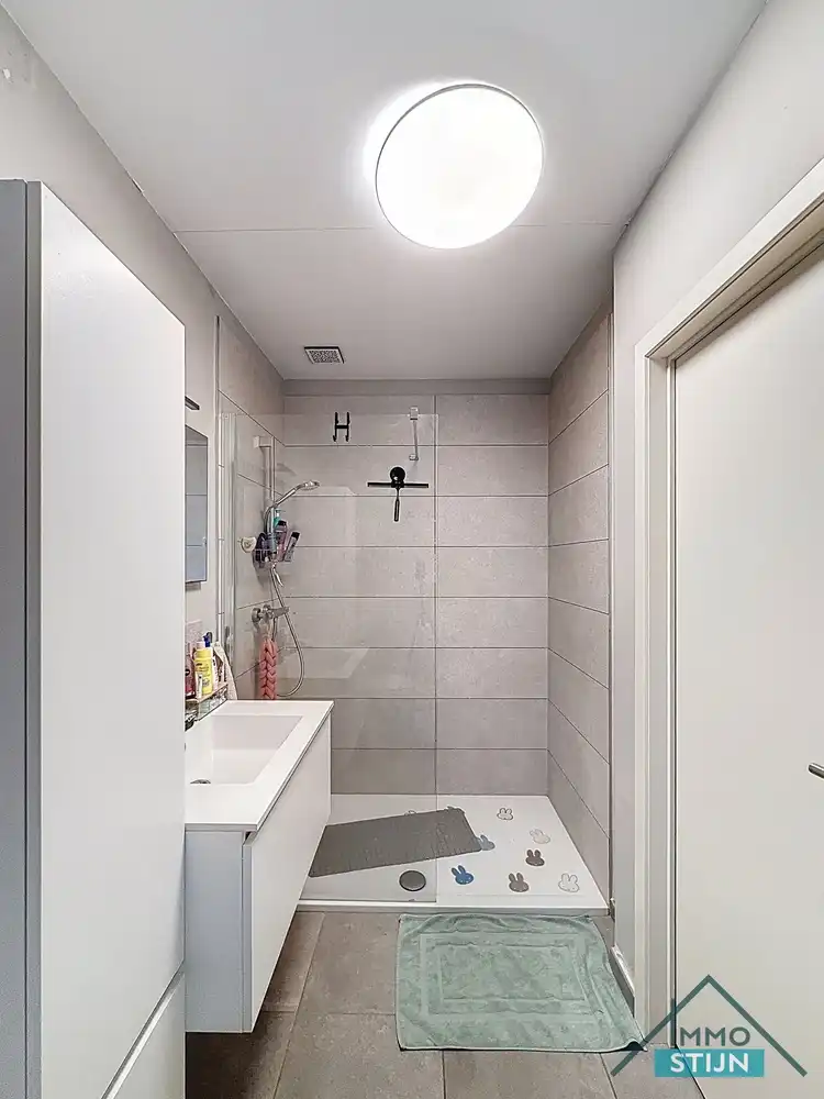 Recente woning met 3 slaapkamers foto 8