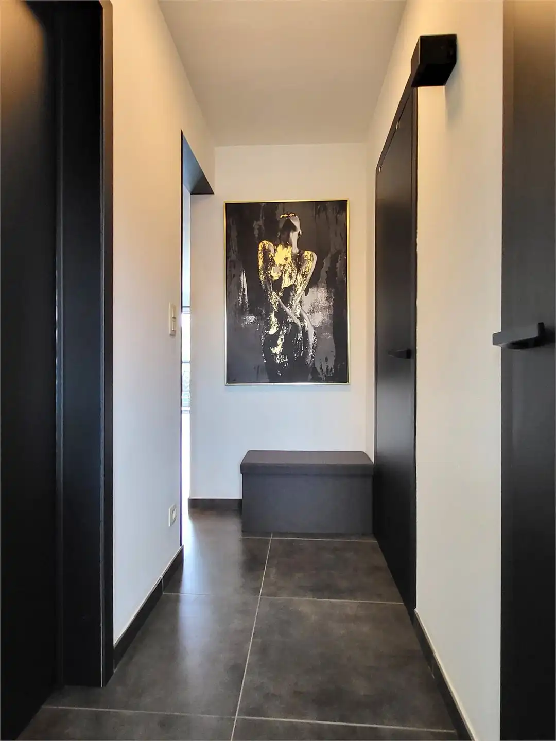 Op zoek naar een instapklaar appartement waar comfort en een uitstekende ligging samenkomen? foto 13