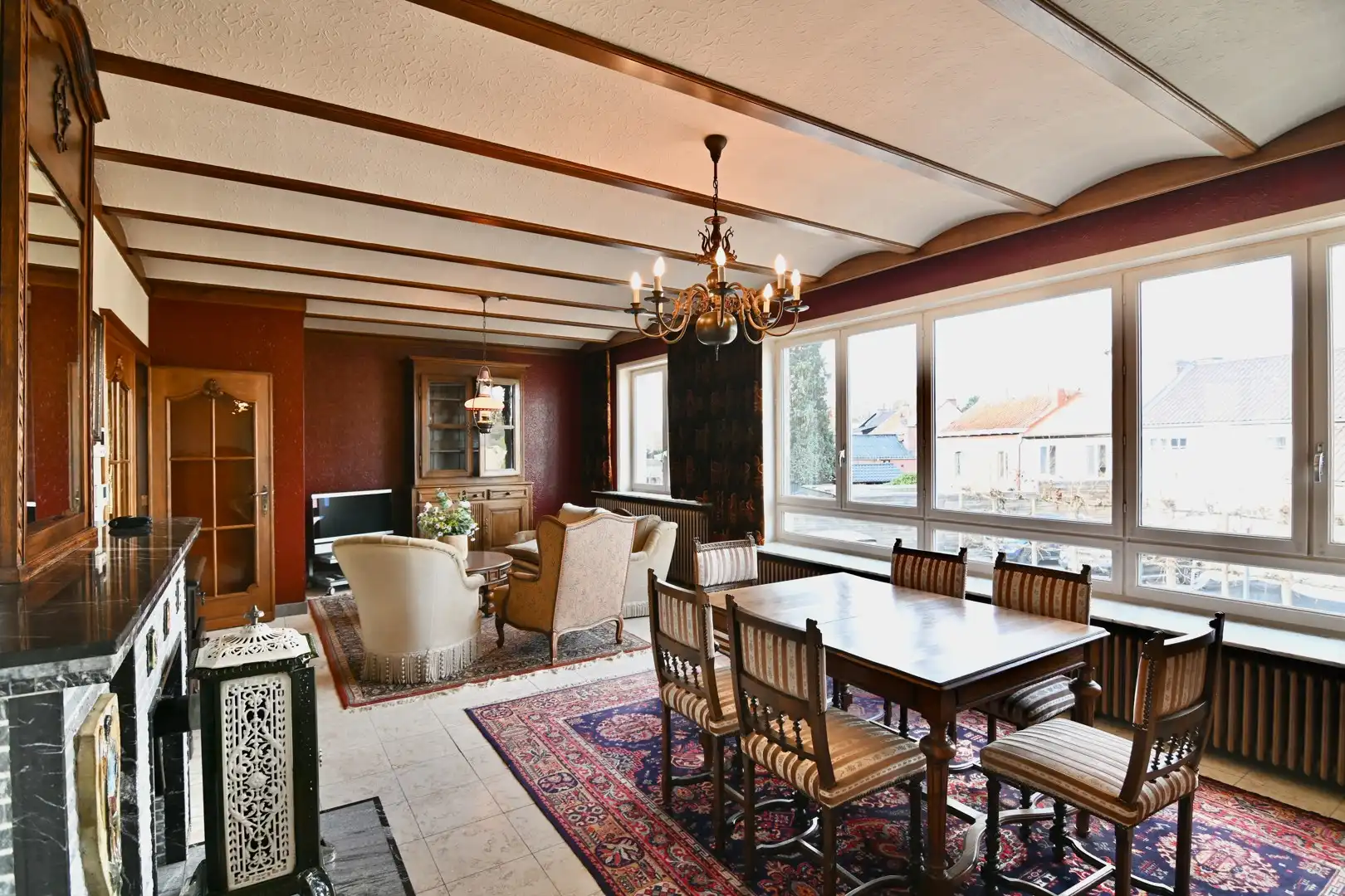 Ruime licht op te frissen woning nabij het centrum van Tienen met 3 slaapkamers op een perceel van 6a 40ca foto 6