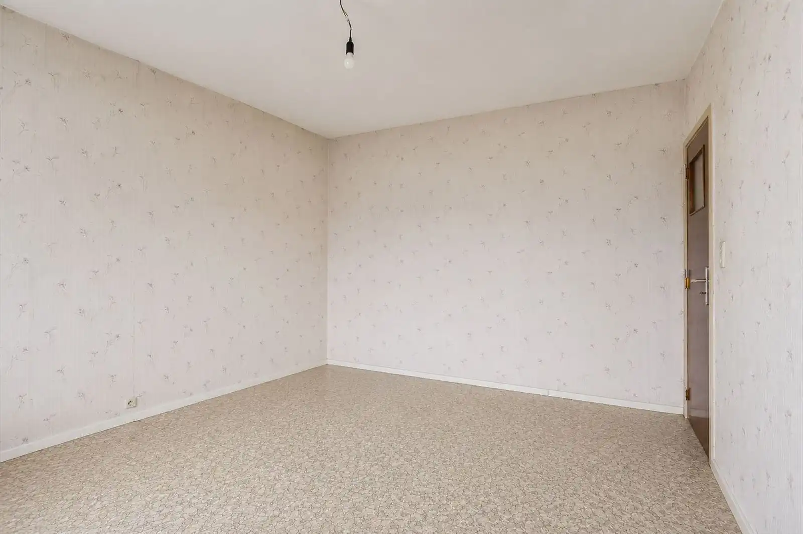 Prachtig gelegen bungalow met 3 à 4 slaapkamers op 6a 53ca foto 19