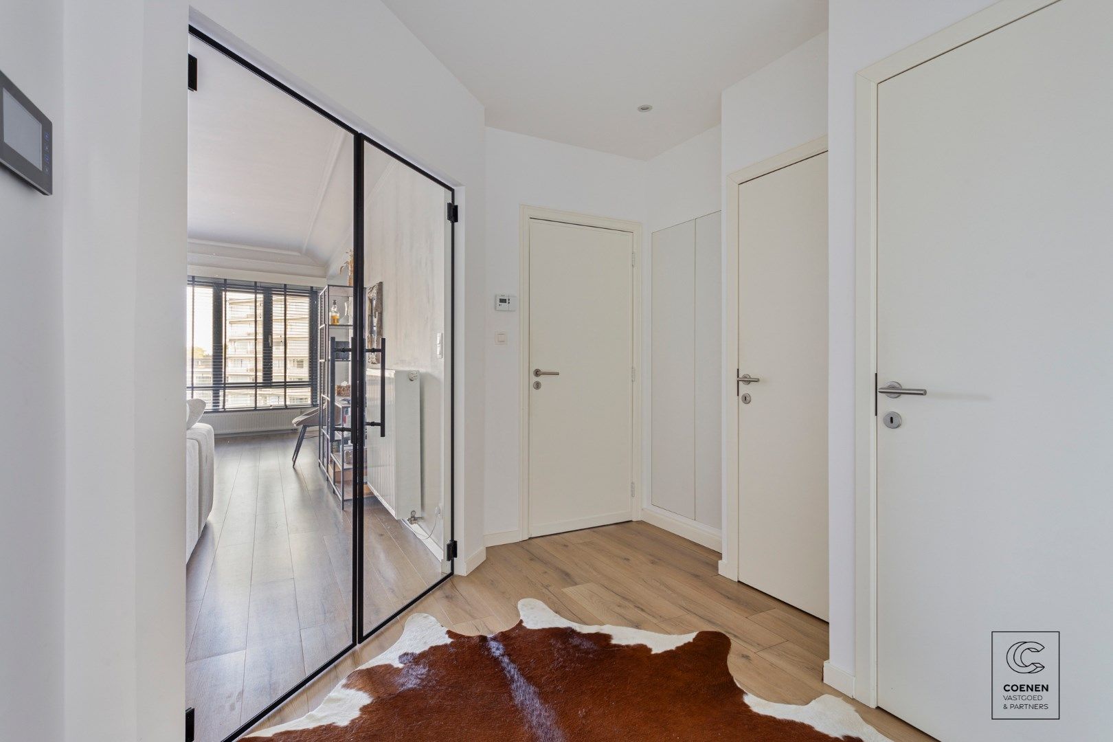 Prachtig gerenoveerd appartement met 2 slaapkamers, terras en bew. opp. van 80m2! foto 8