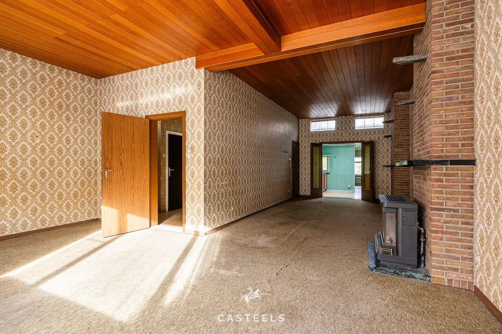 Ruime, te renoveren woning te koop in Gent foto 2