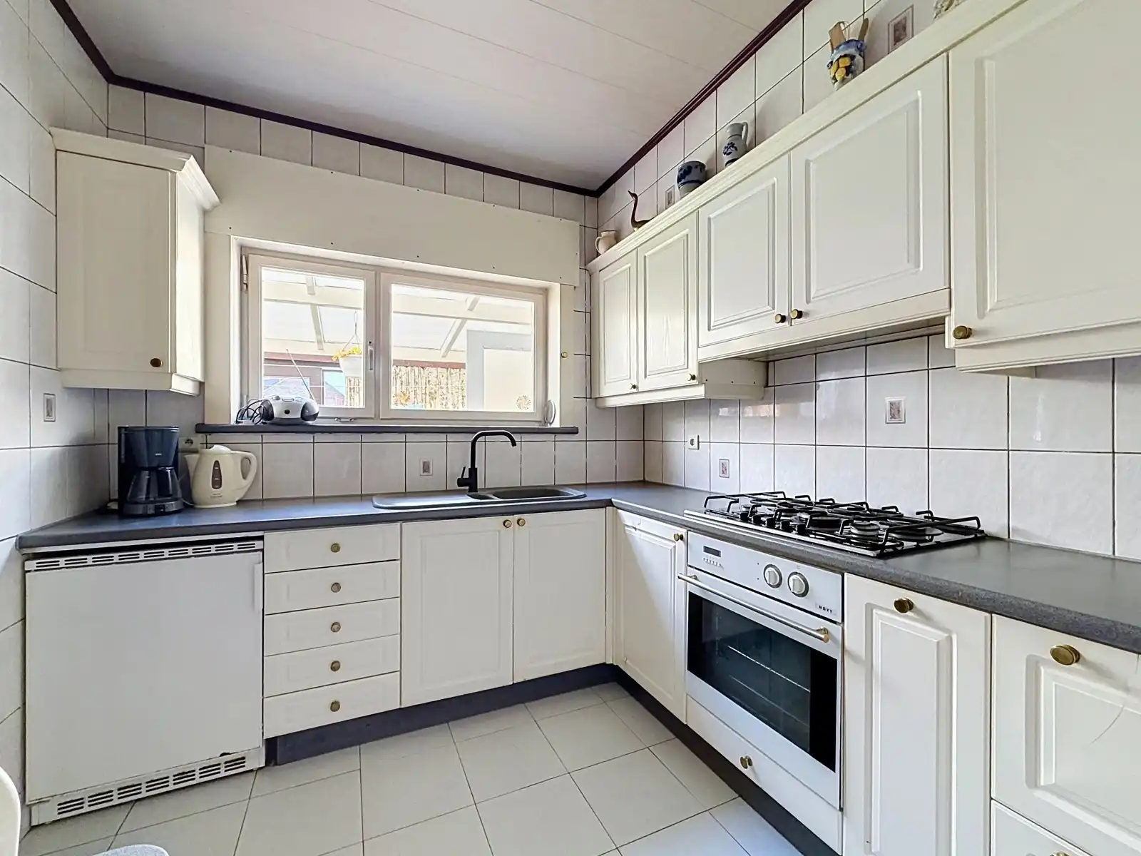 Ruime gezinswoning (HOB) met 4 SLPK, Tuin én Garage! foto 9