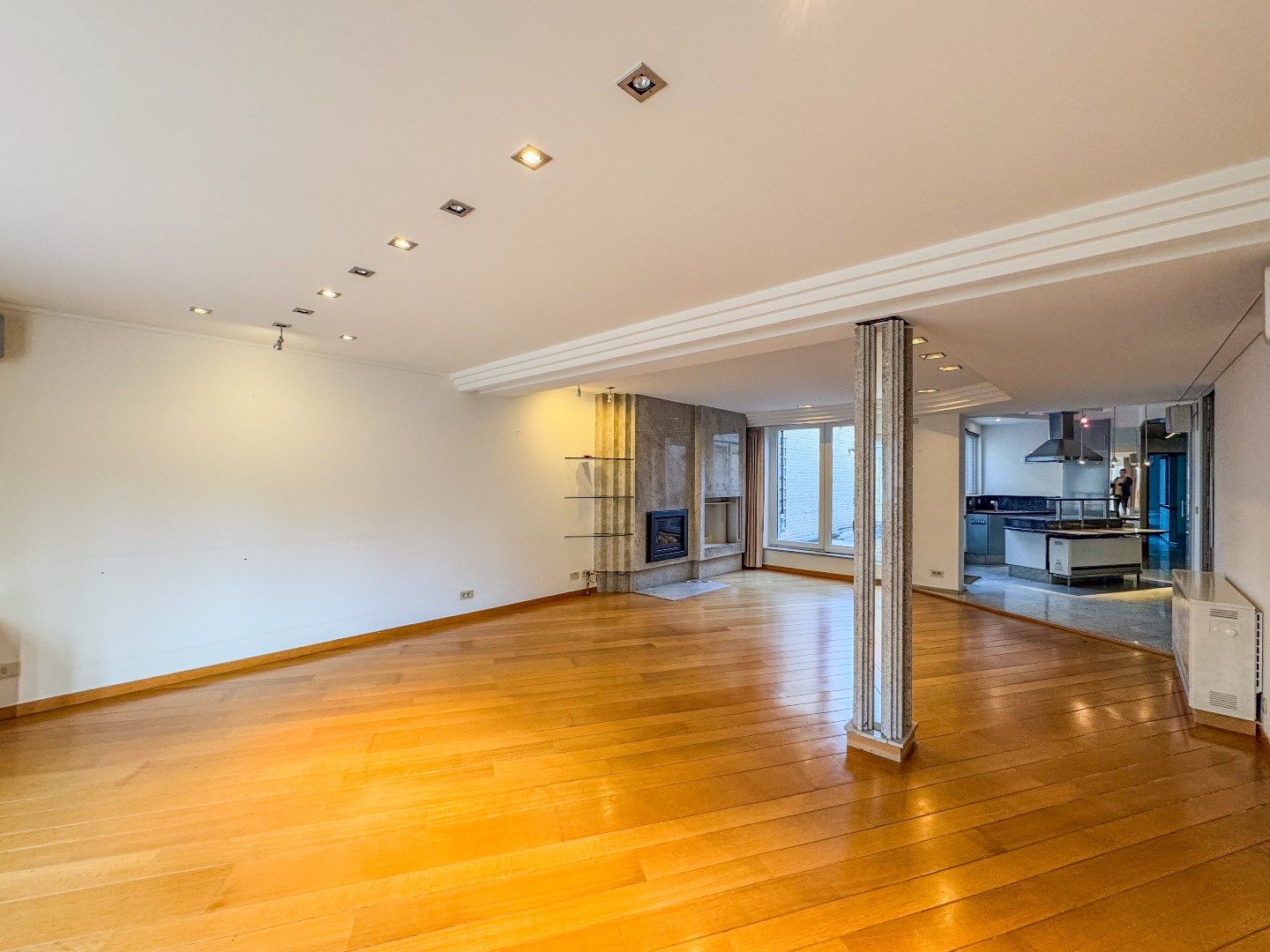 Ruime stadswoning met 3 slaapkamers een ruime terrassen. foto 5