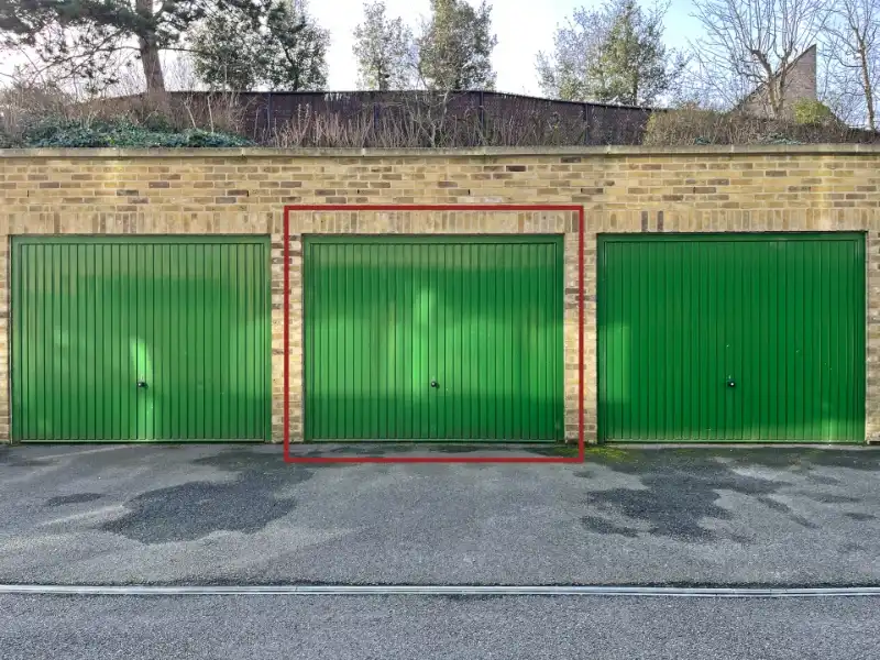 GARAGEBOX TE KOOP foto 3