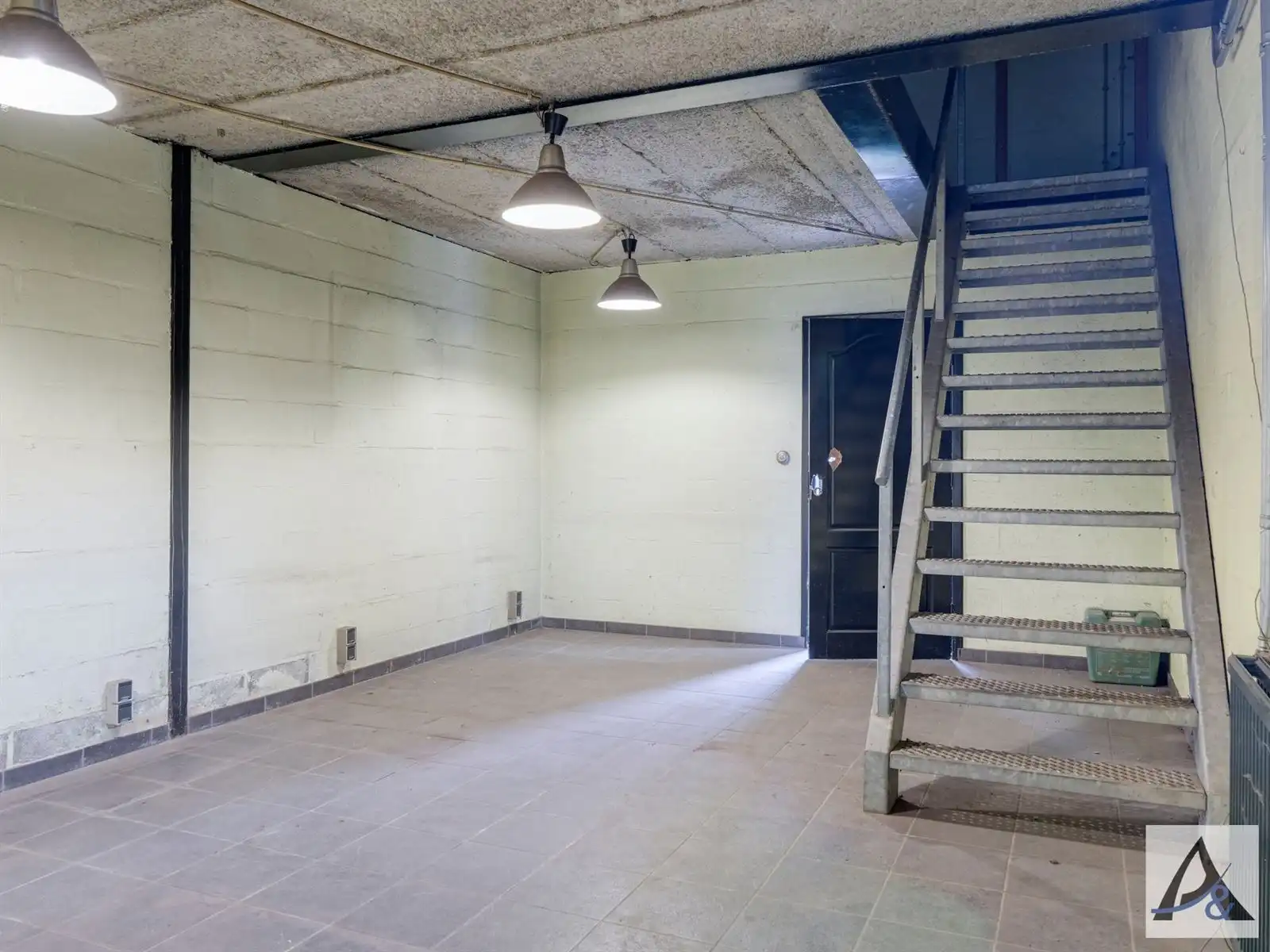 Bijzondere eigendom met woon- en werkmogelijkheden in het pittoreske Kessenich foto 14