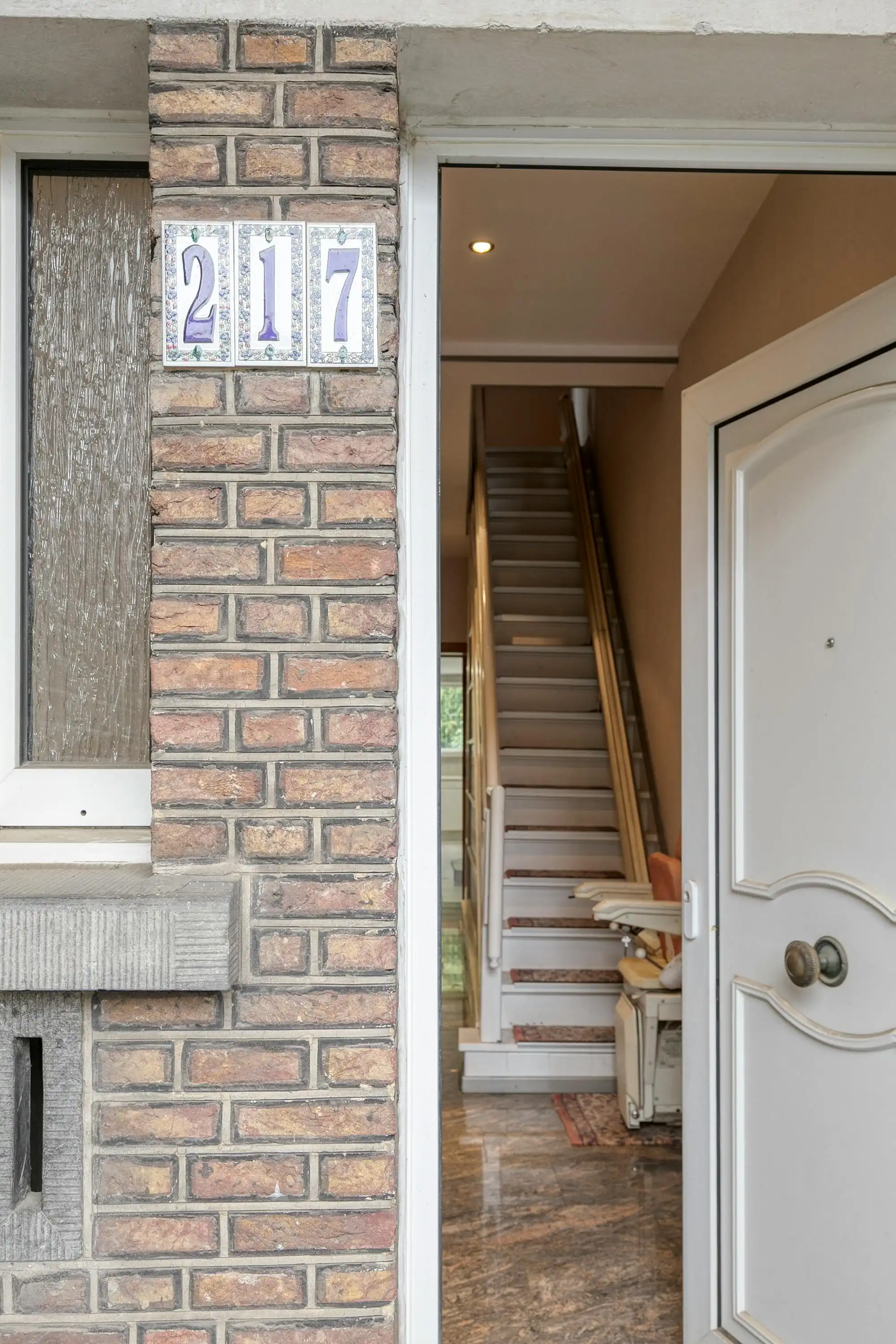 Charmante rijwoning met 3 slaapkamers in hartje Deurne! foto 4