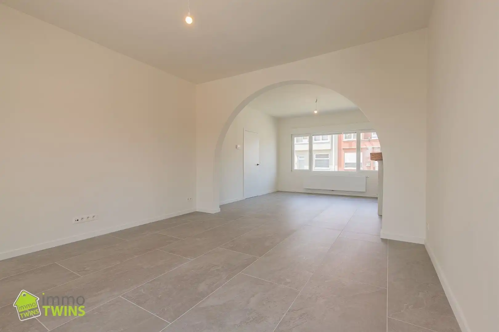 Te koop Instapklare ruime woning met achterliggende weide in Zele foto 4