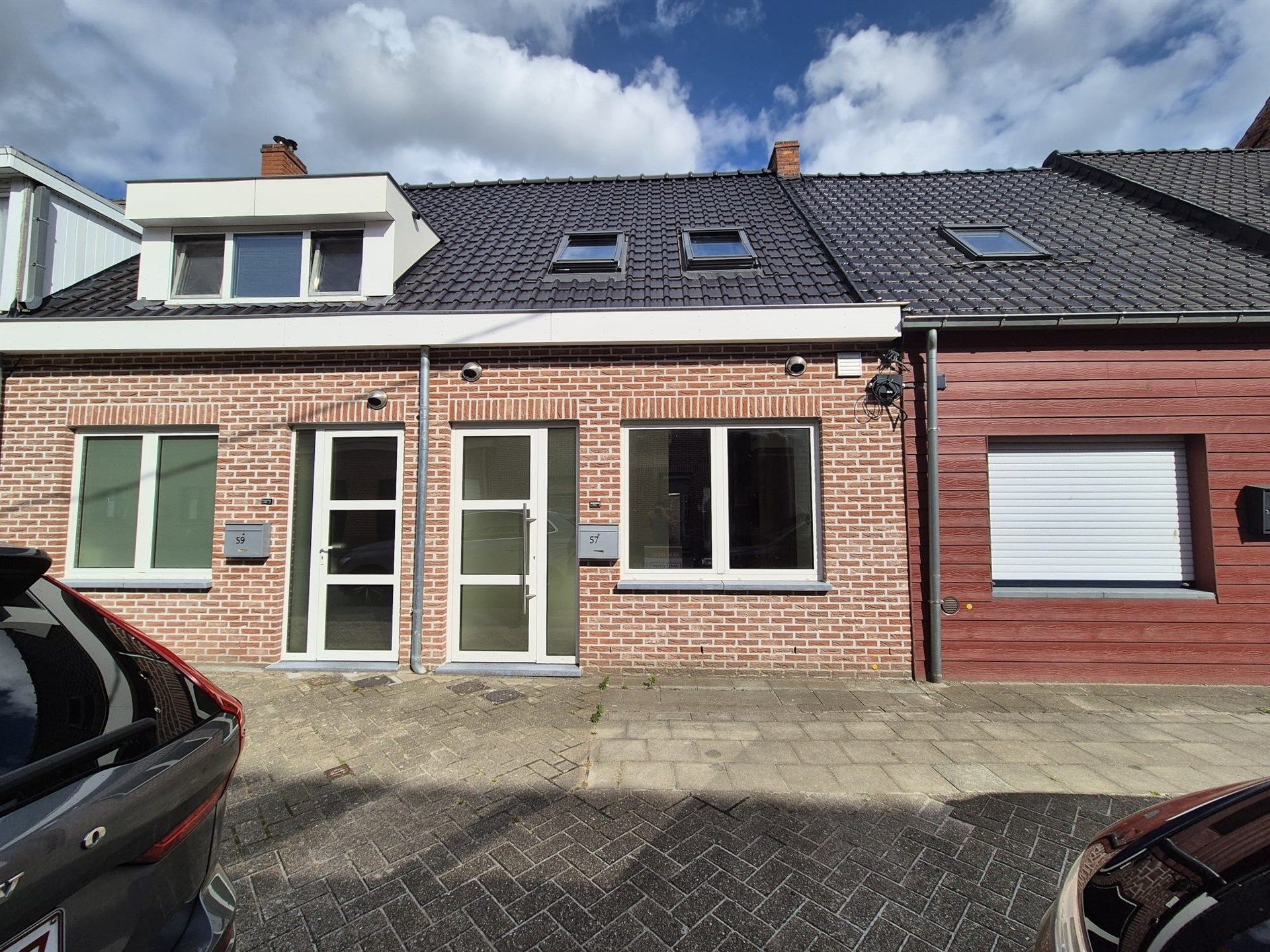 Zeer energiezuinige woning met 2 slaapkamers en tuin. foto {{pictureIndex}}