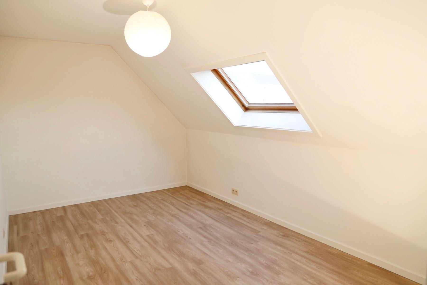 Volledig gerenoveerd appartement met zonnige terrassen. foto 22
