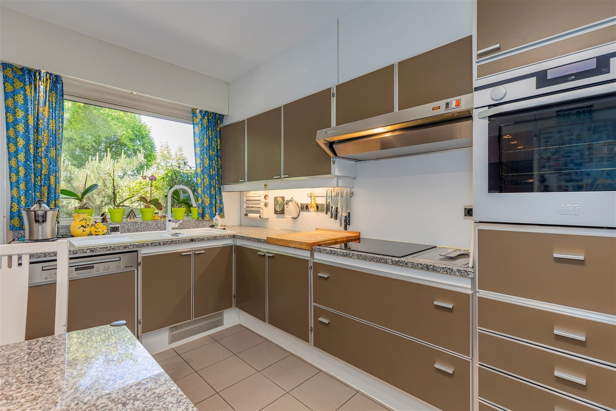 Ruime villa met 5 slpks en 3 bdks op een preceel van 2128m² foto 10