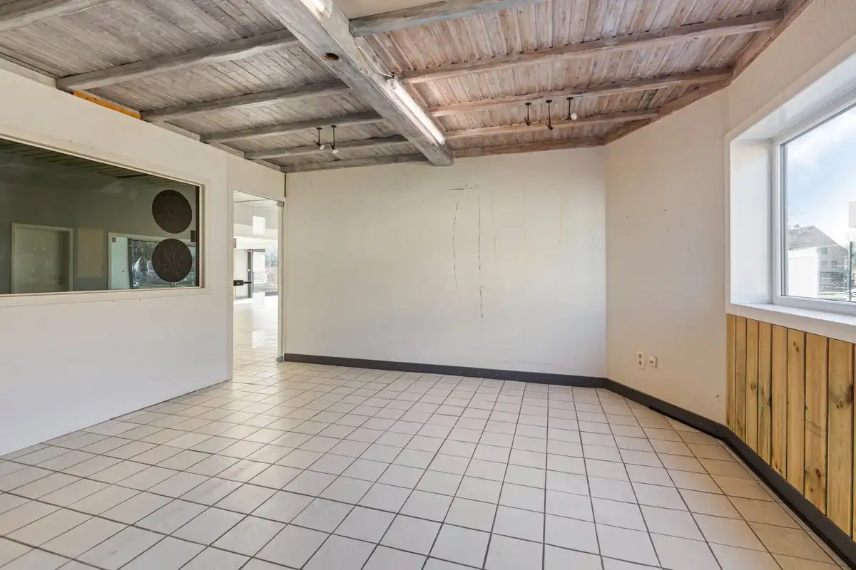 TE HUUR: Handelspand op toplocatie Hasseltweg foto 17