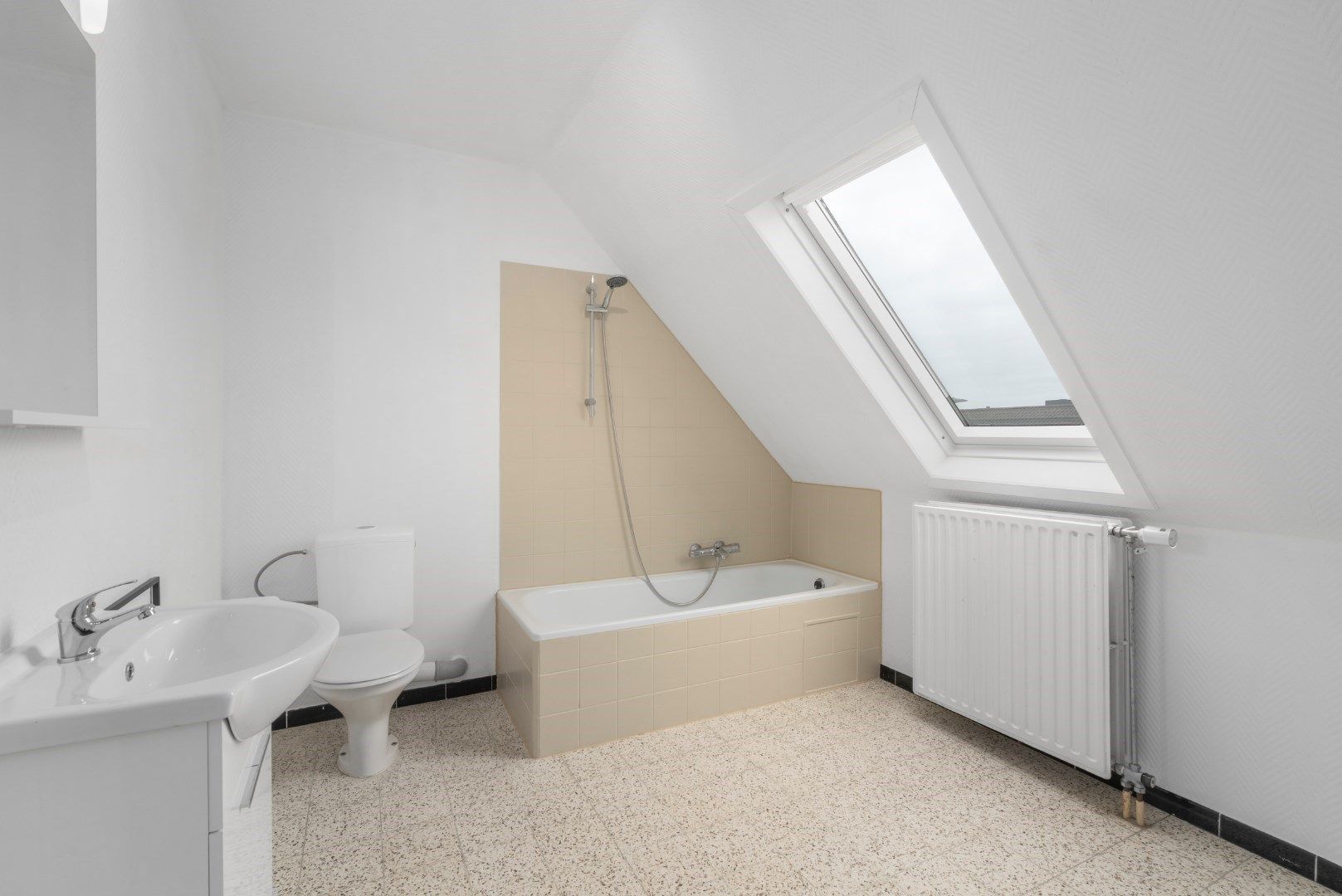 VERZORGDE WONING IN RUSTIGE WIJK foto 10