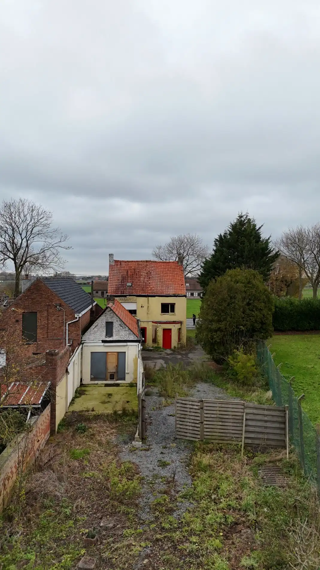 Te renoveren handelshuis te Eernegem foto 11