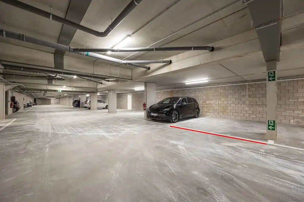 Nieuwbouwwoning onder registratie op toplocatie foto 29