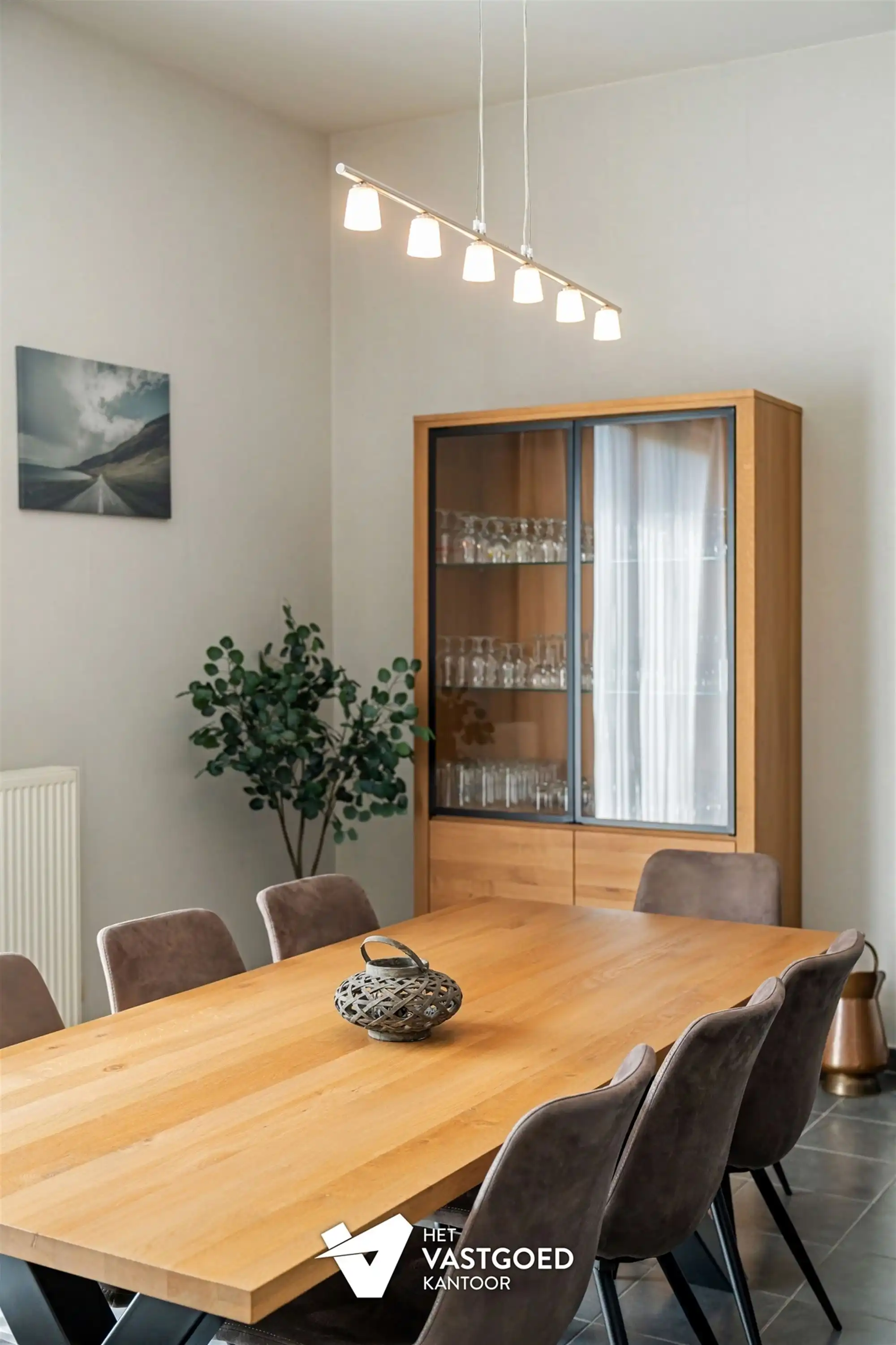 PRACHTIG GELEGEN GELIJKVLOERS APPARTEMENT MET 1 SLAAPKAMER EN ZEER RUIM TERRAS AAN DE KEMPISCHE KAAI TE HASSELT foto 12