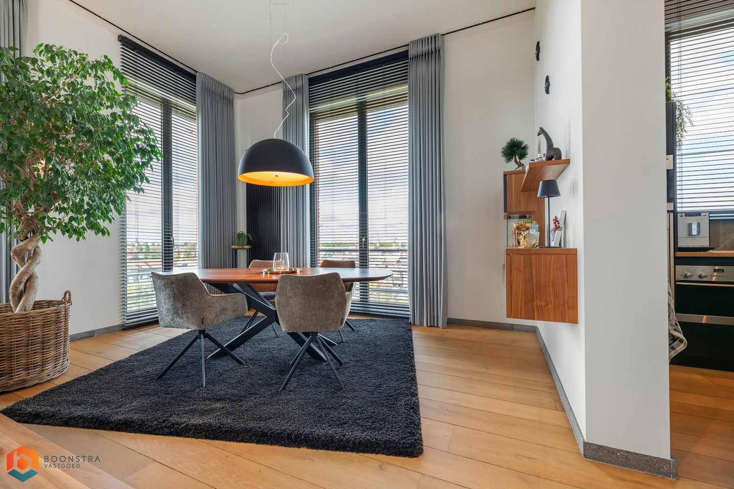 Unieke penthouse met 2 slpkrs aan de vaart te Lier foto 7