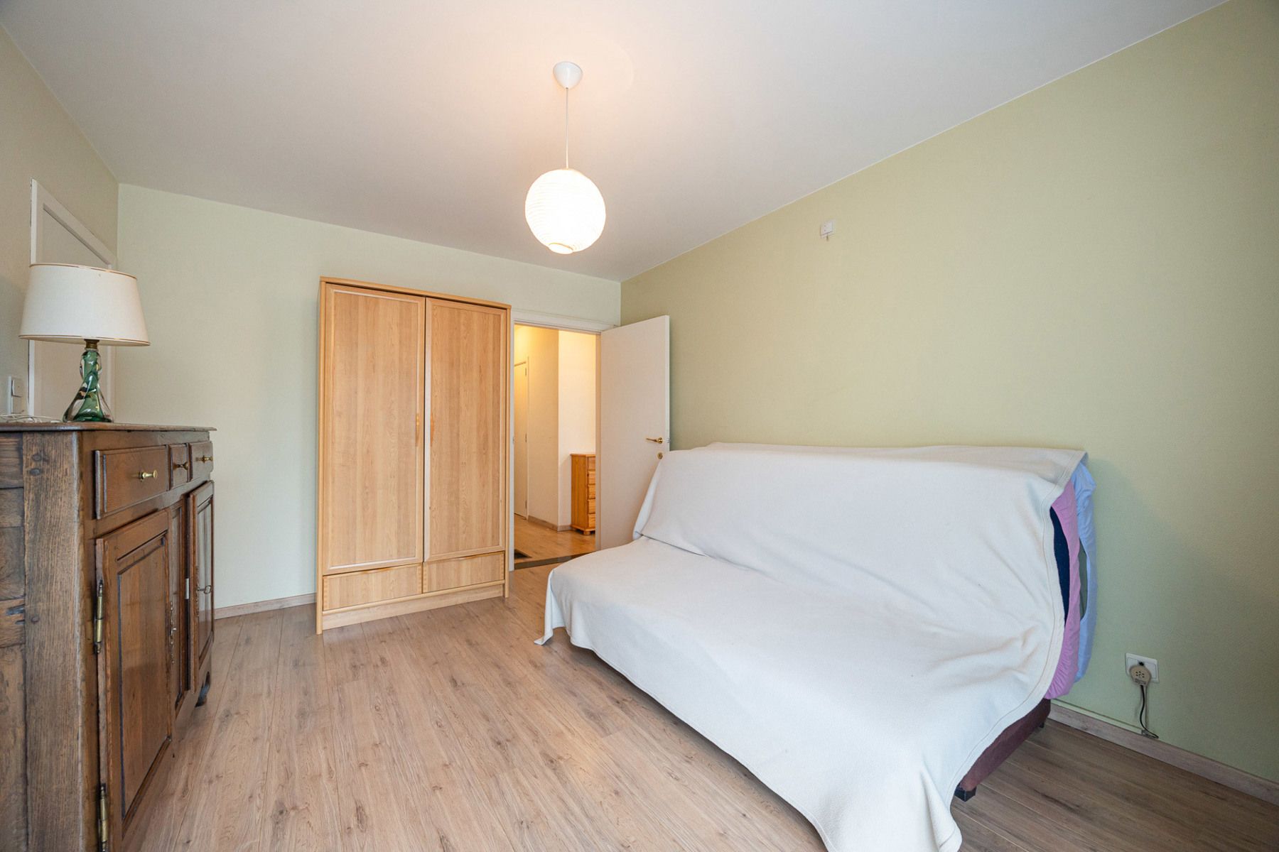 Een laagbouwwoning met 3 slaapkamers op een perceel van 880m². foto 15
