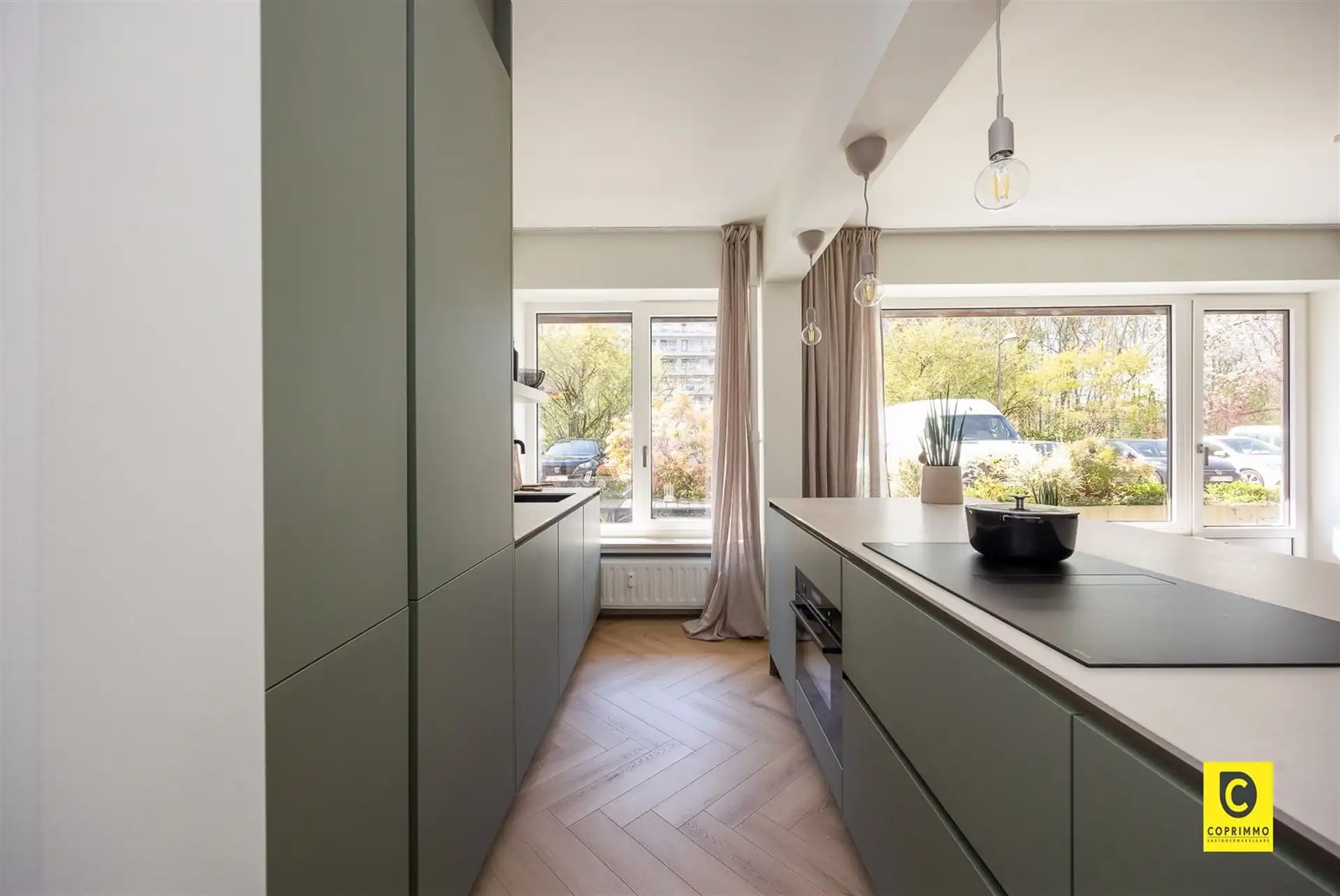 Prachtig gelijkvloers 3 slaapkamer app foto 6