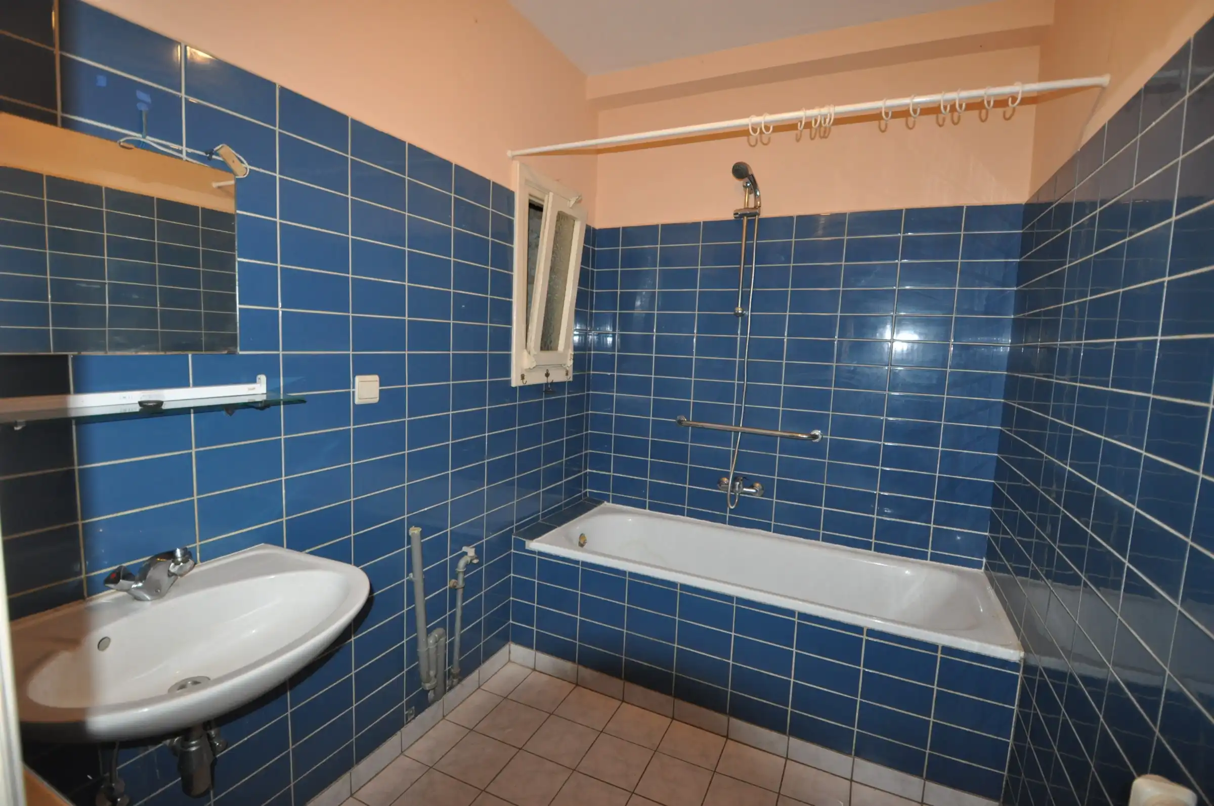 Twee slaapkamer appartement te Mariakerke foto 8