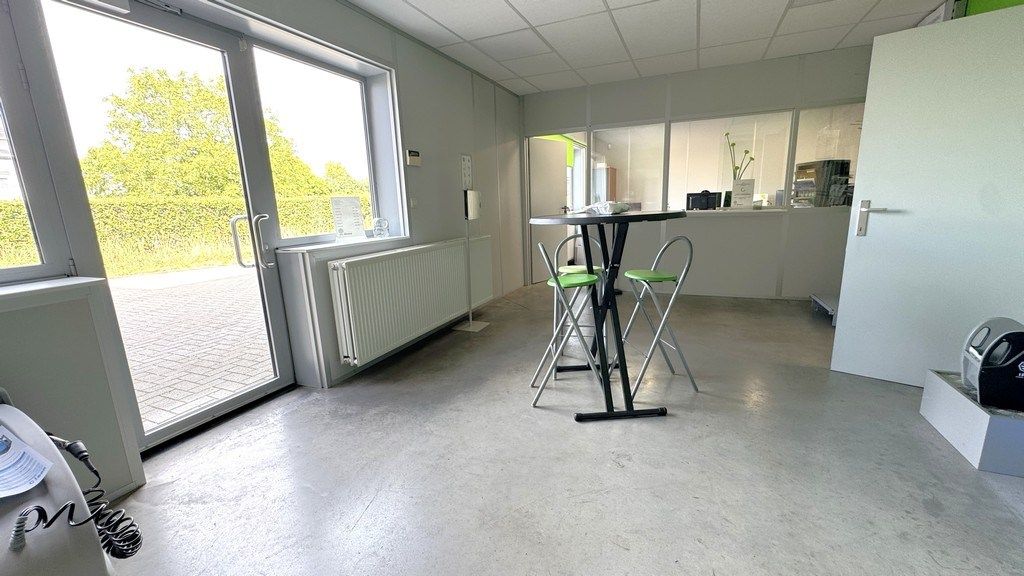 Loods met kantoor te huur nabij E313 te Wommelgem foto 10