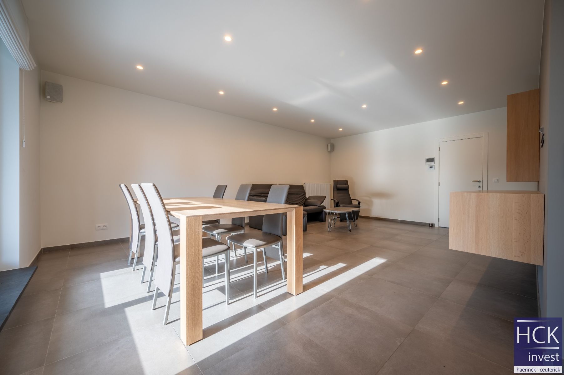 KRUISHOUTEM - Prachtig appartement met groot terras + garagebox foto 7