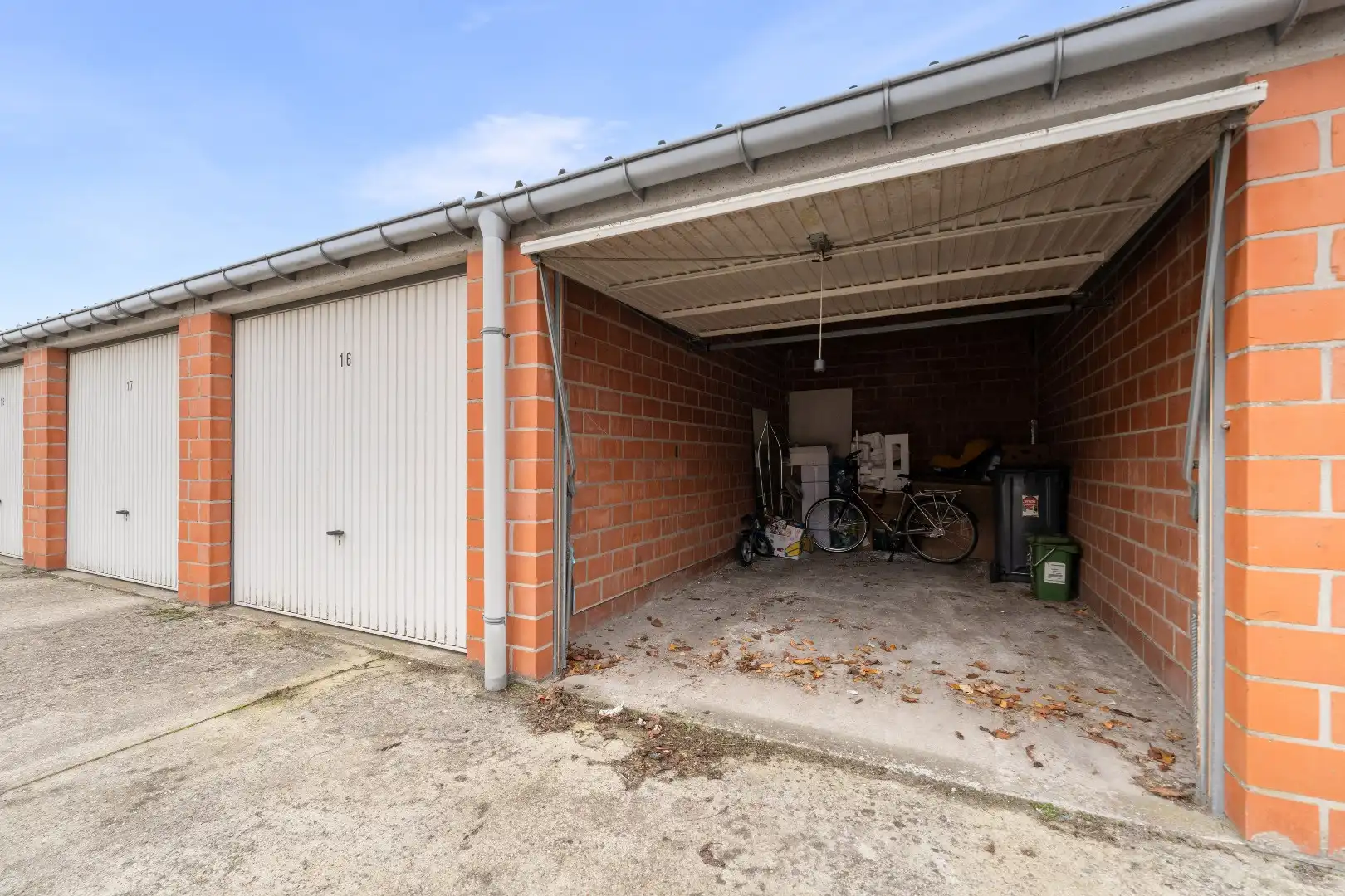 Ruim duplex appartement met 3 slaapkamers en garage te Lokeren foto 18