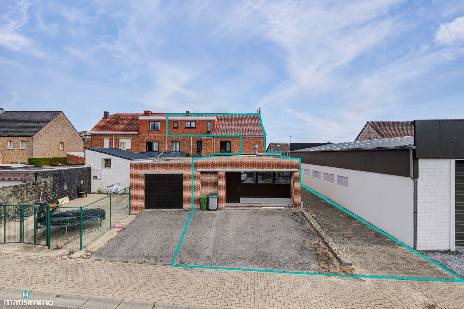 HANDELSGELIJKVLOERS MET DUPLEXAPPARTEMENT VOORZIEN VAN PARKEERGELEGENHEID NABIJ CENTRUM TONGEREN foto 39