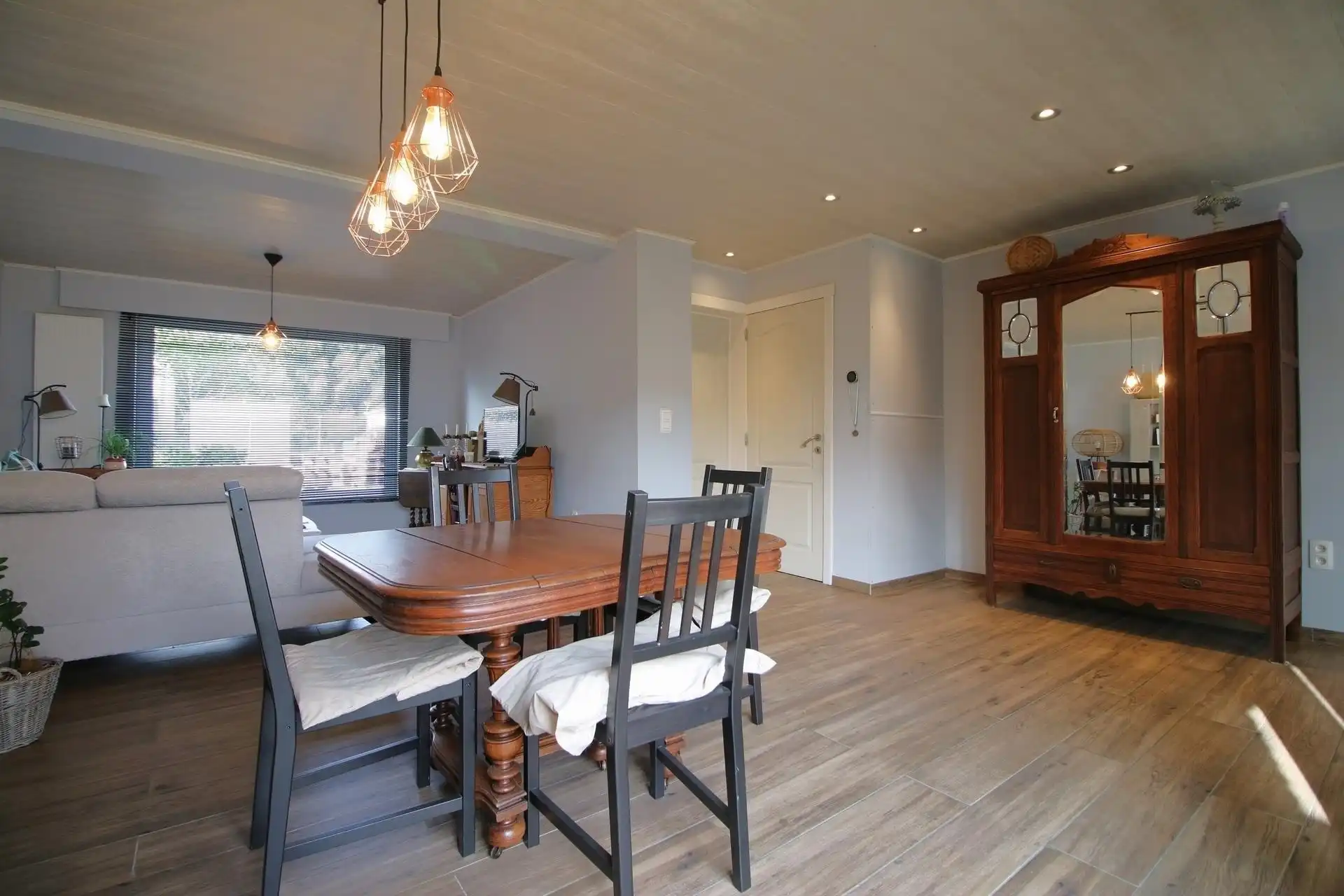 Gerenoveerde woning met tuin in rustige buurt foto 3