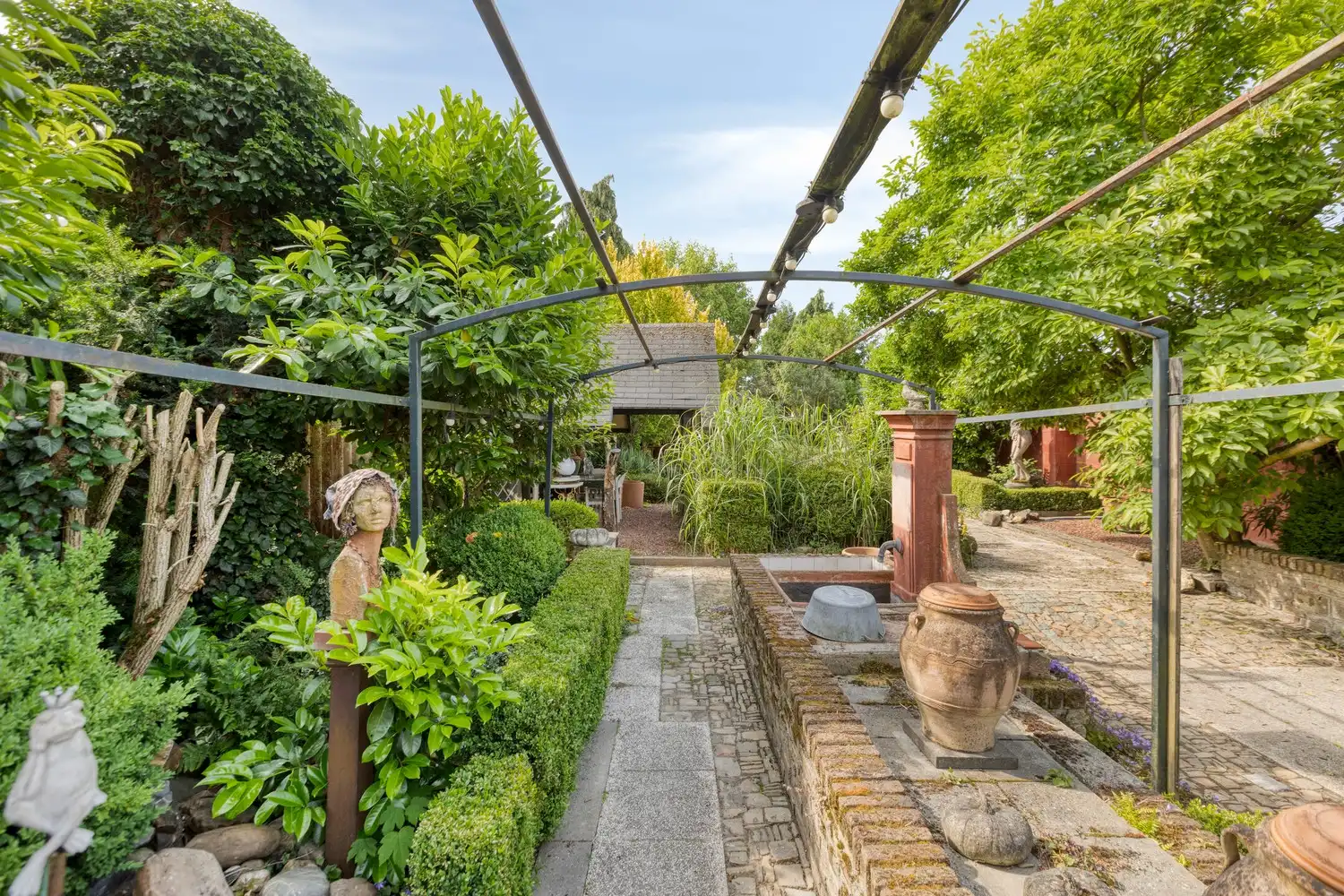 Karaktervolle woning op ruim perceel in Neerharen/Lanaken foto 34