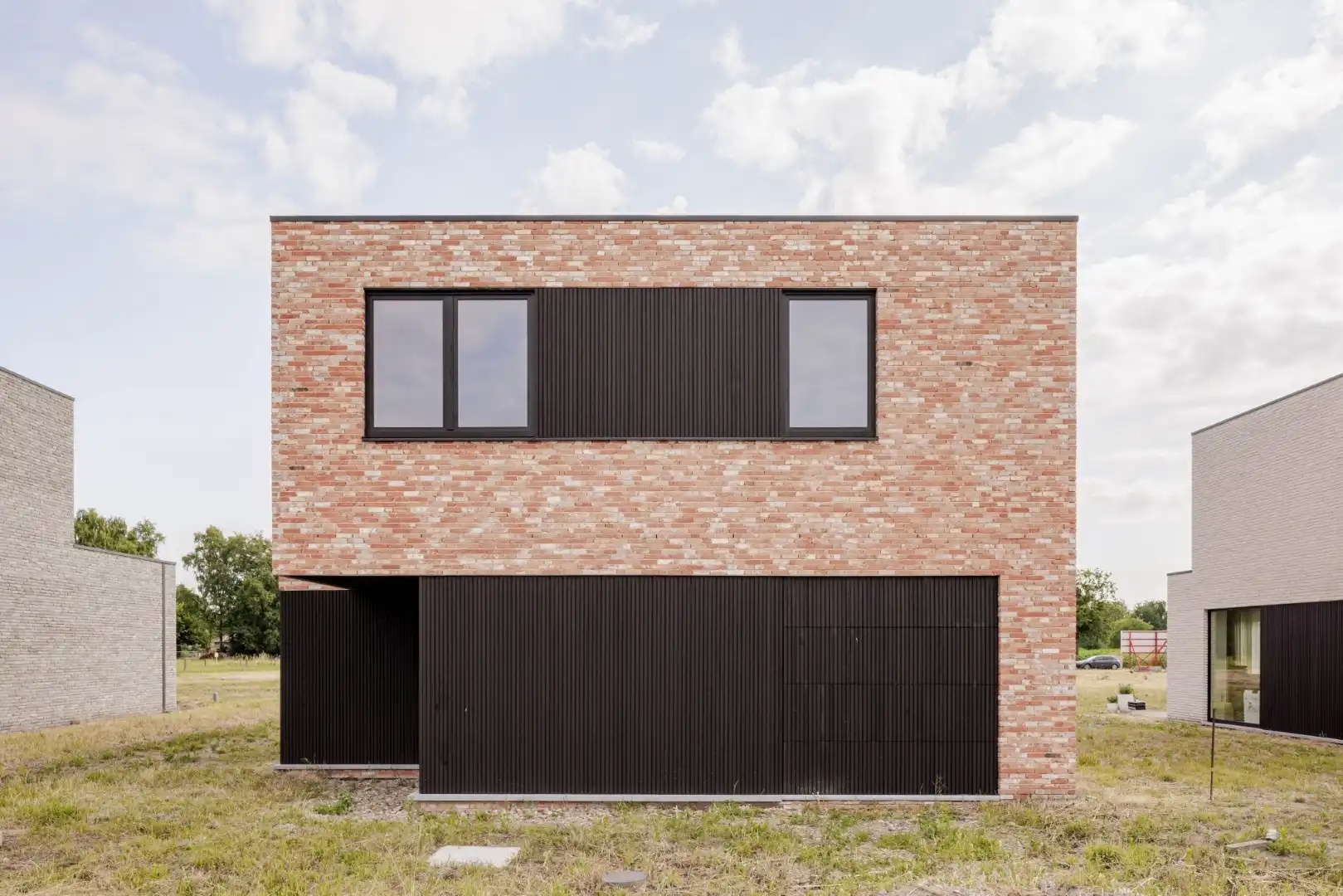 Vrijstaande nieuwbouwwoning met 3 slpk’s foto {{pictureIndex}}