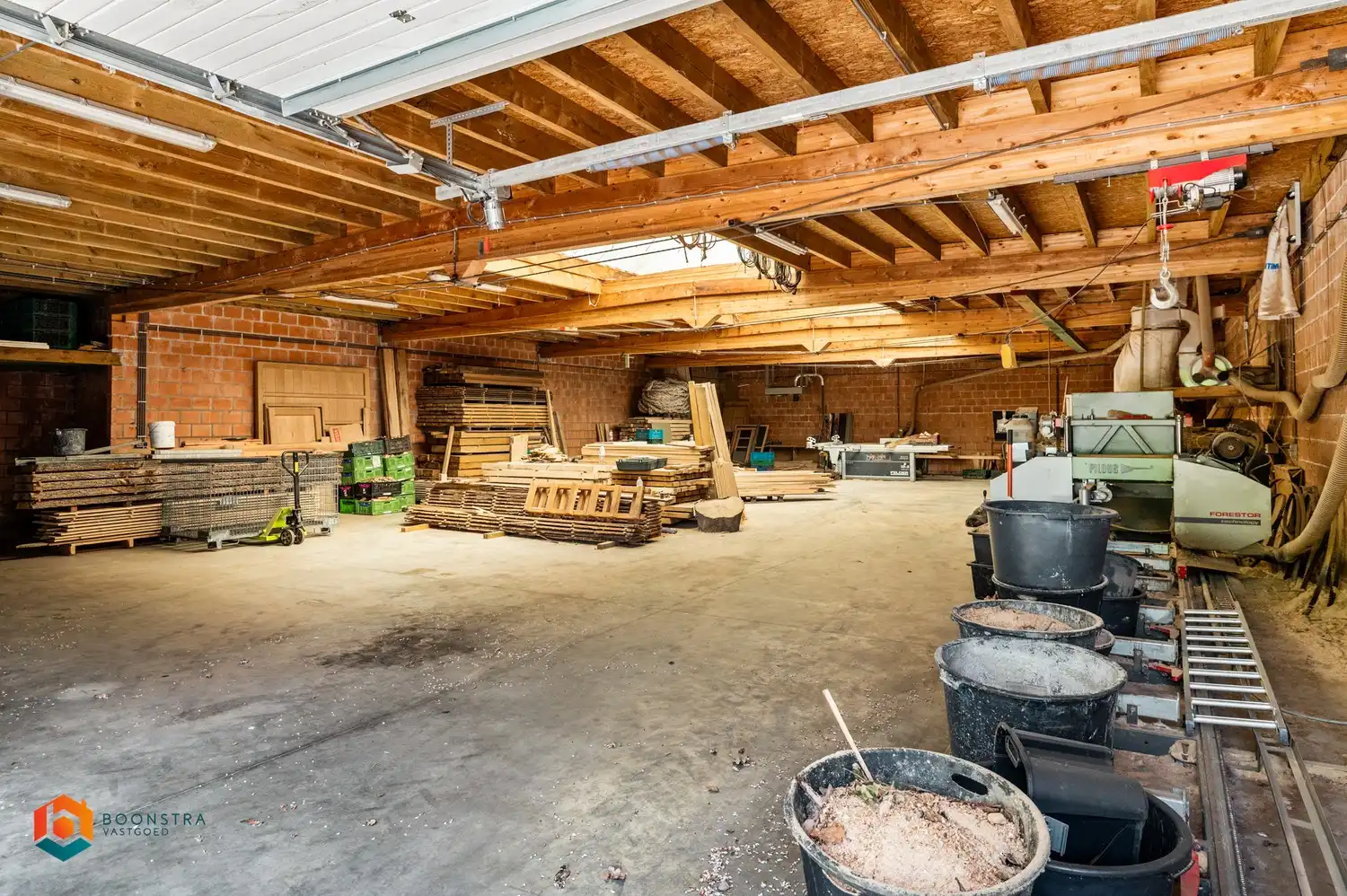 Vrijstaand wonen en werken met werkplaats/magazijn van 354 m² op toplocatie nabij R6 en E19 foto 23