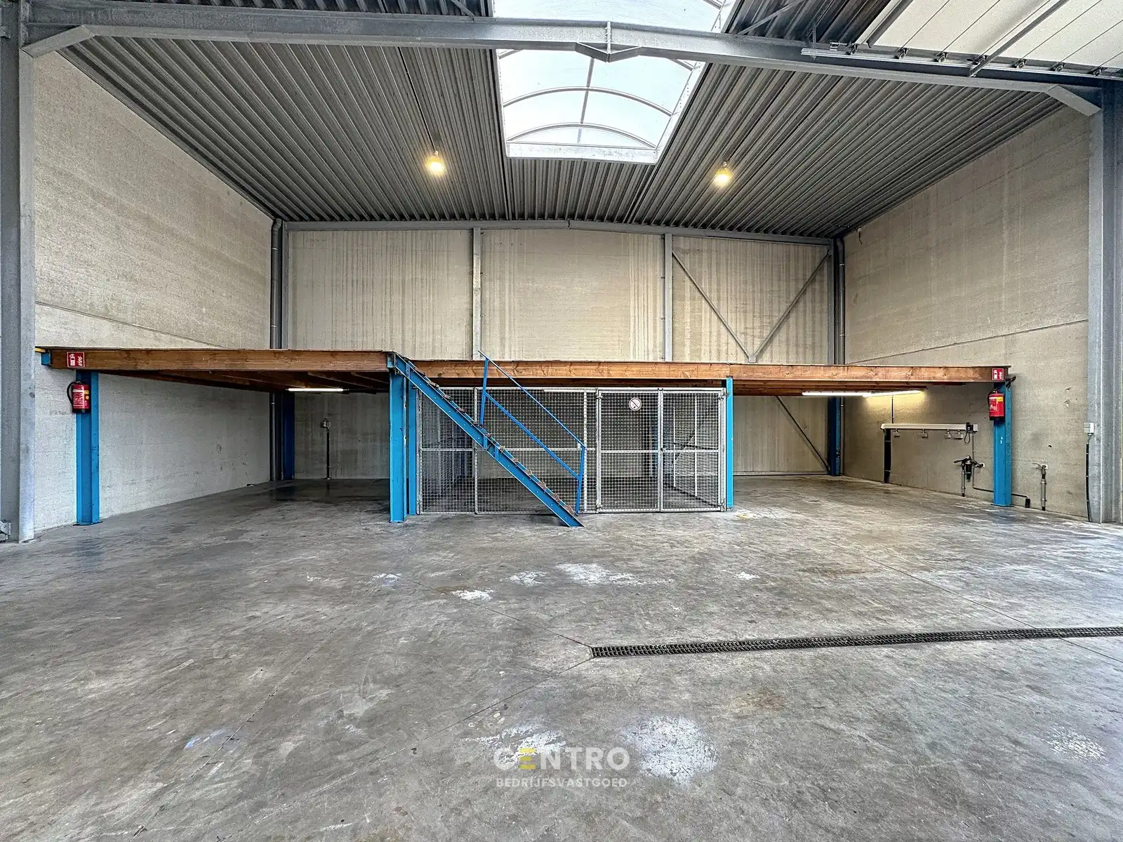 Recent bedrijfsbouw (°2021) op 1.930m2 verhard terrein te Eede! foto 9