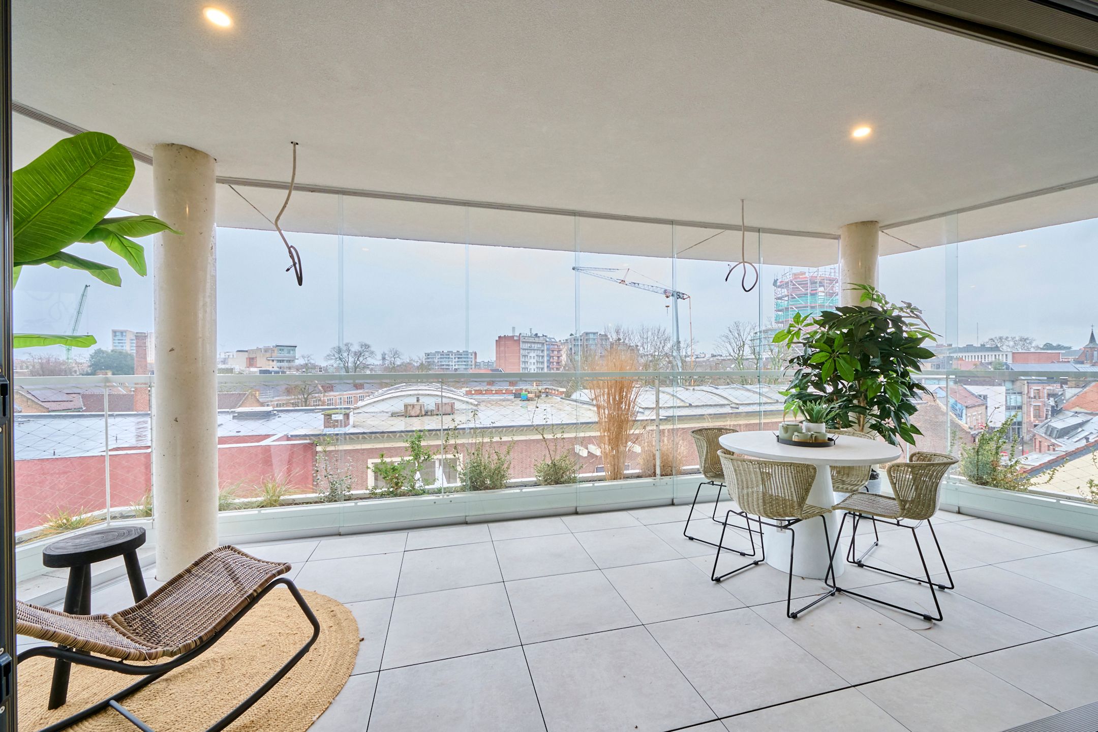 APPARTEMENT MET WINTERTUIN, 138m², 2 SLAAPKAMERS 2 BADKAMERS foto 9