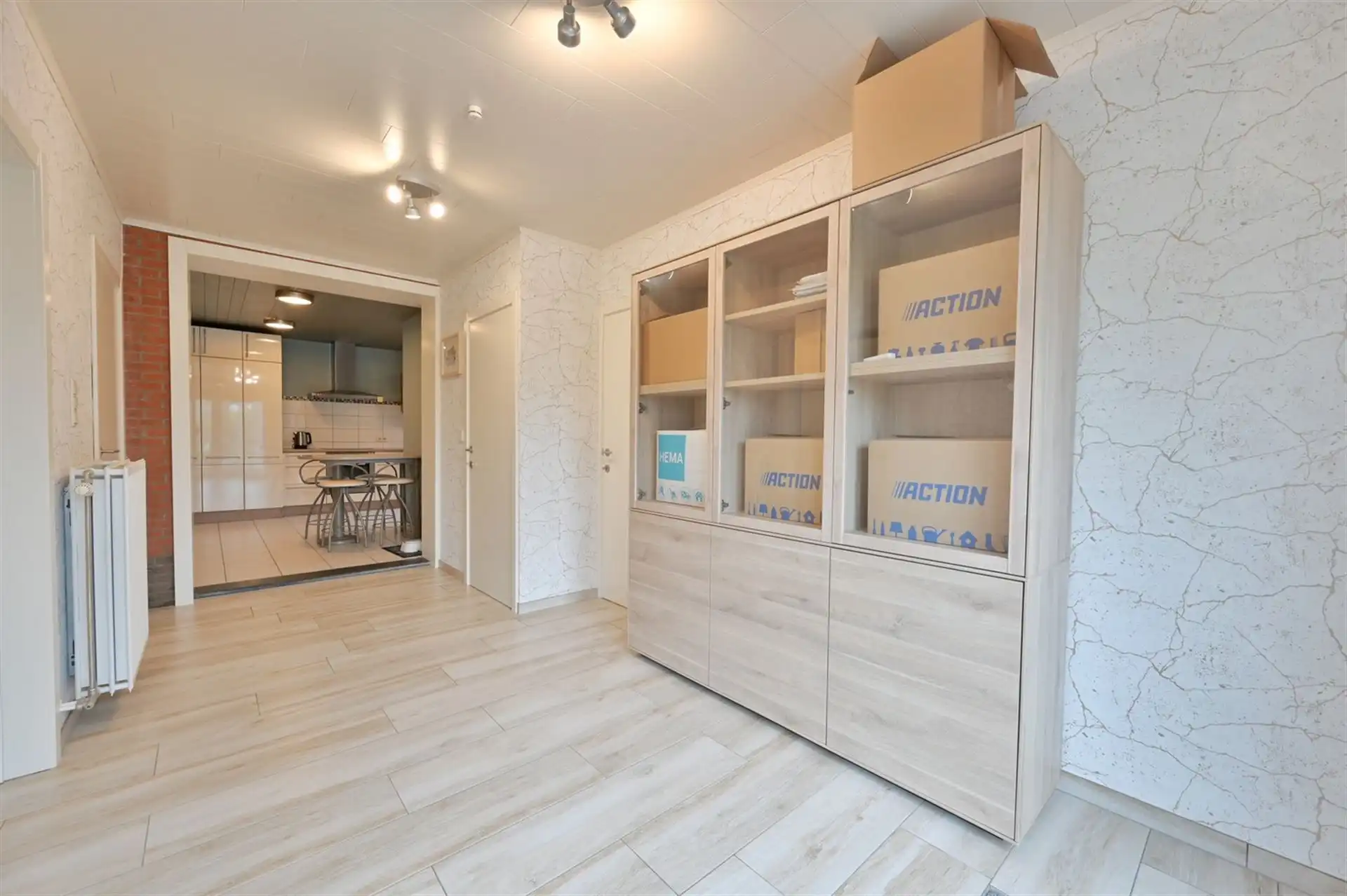 Zeer rustig gelegen laagbouwwoning, 3 slaapkamers, instapklaar op een perceel van 790m² foto 9