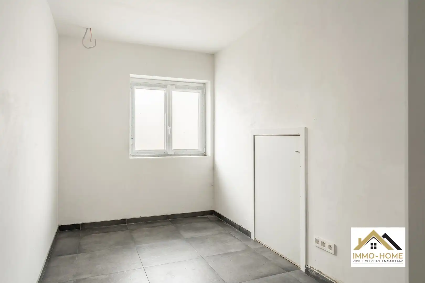 Nog drie af te werken woonunits en vier garages!  foto 5