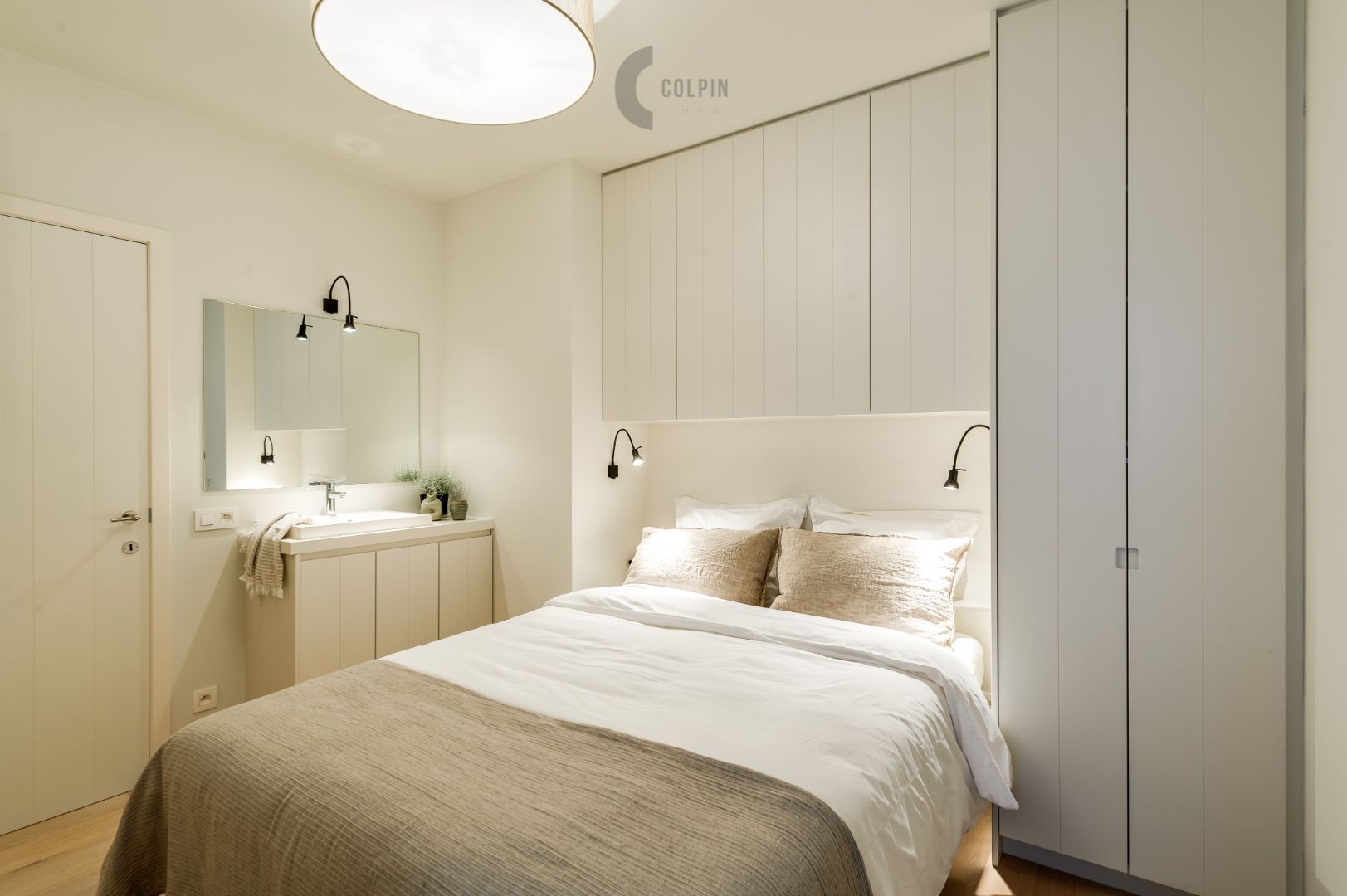 Instapklaar, gemeubeld appartement in een zijstraat van het Heldenplein. foto 12