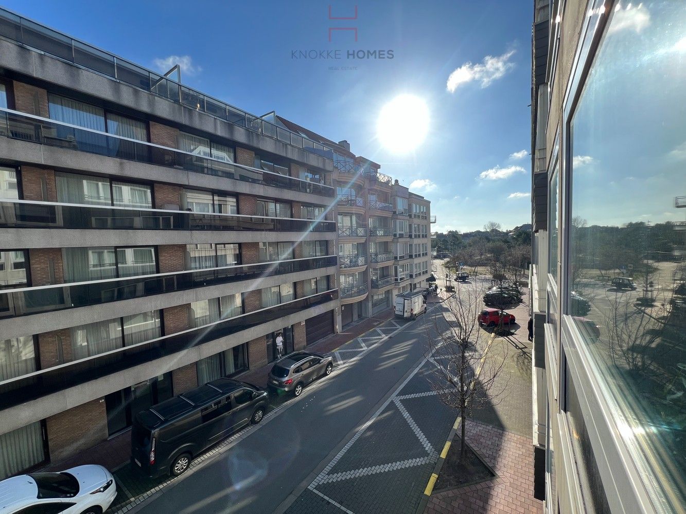 Stijlvol gerenoveerd appartement vlakbij het Lichttorenplein te Knokke foto 12