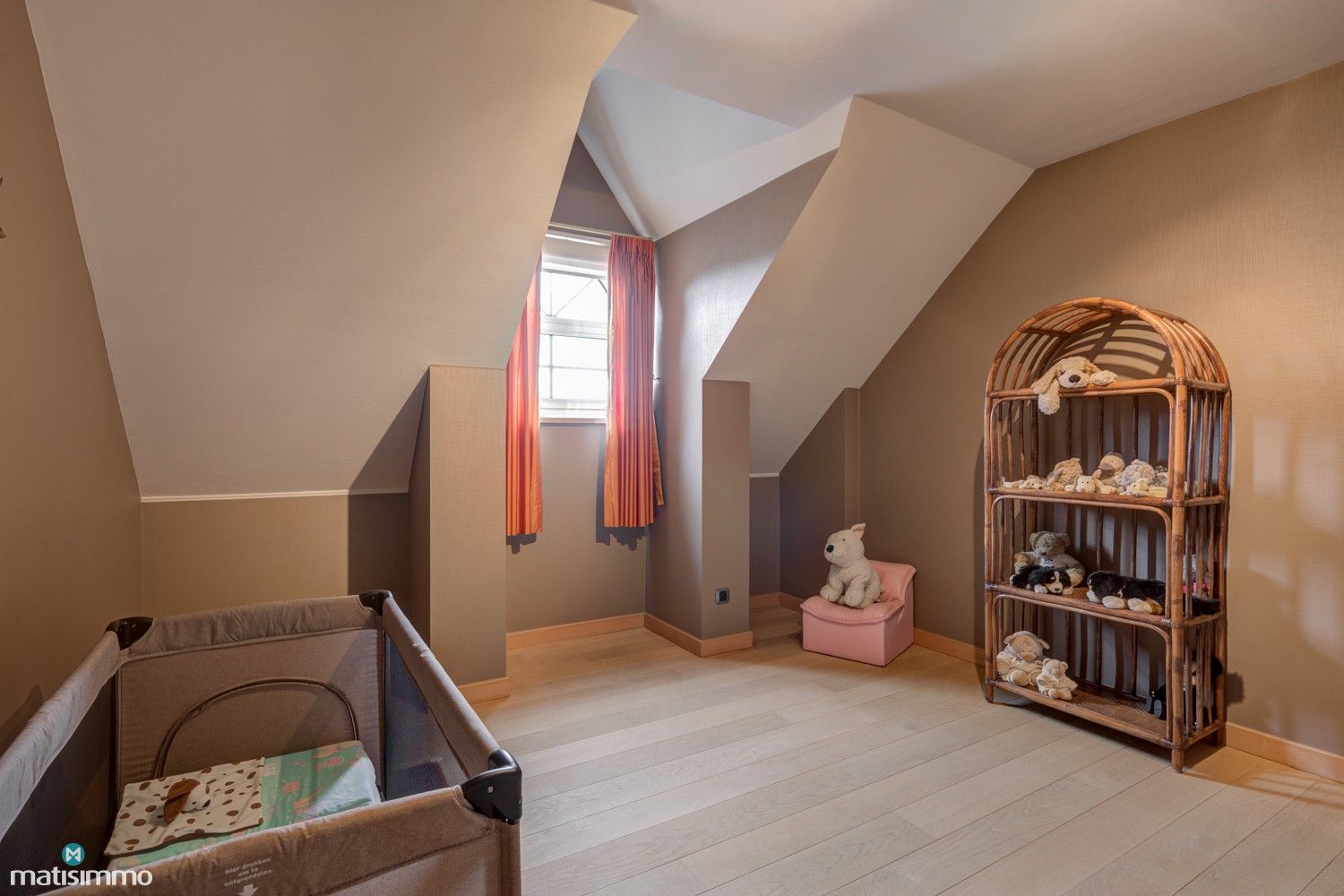 RIANTE INSTAPKLARE VILLA MET 4 SLAAPKAMERS EN RUIME TUIN IN HET LANDELIJKE MARTENSLINDE foto 33
