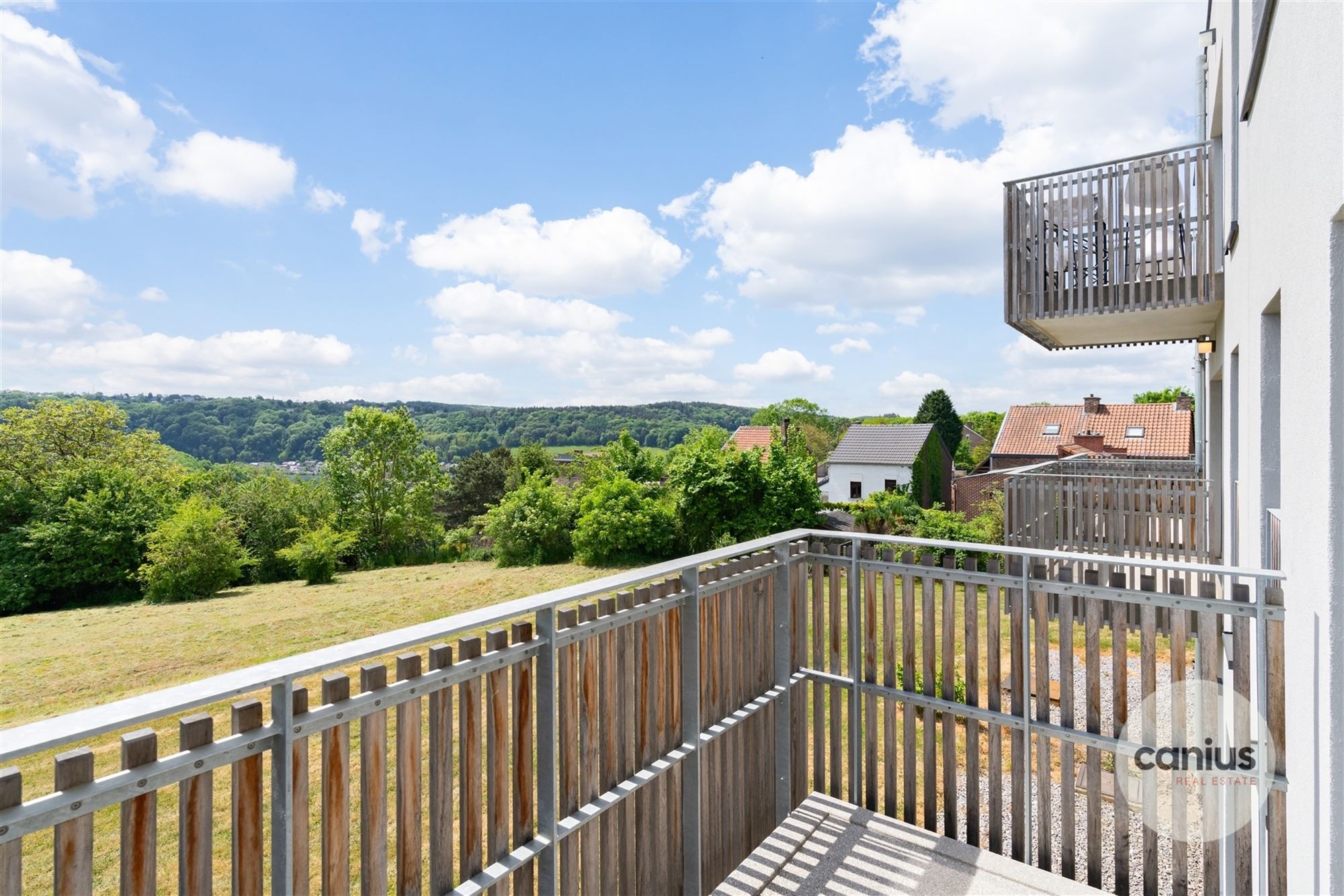 APPARTEMENT MET 2 SLKS, TERRAS + PARKING foto 13