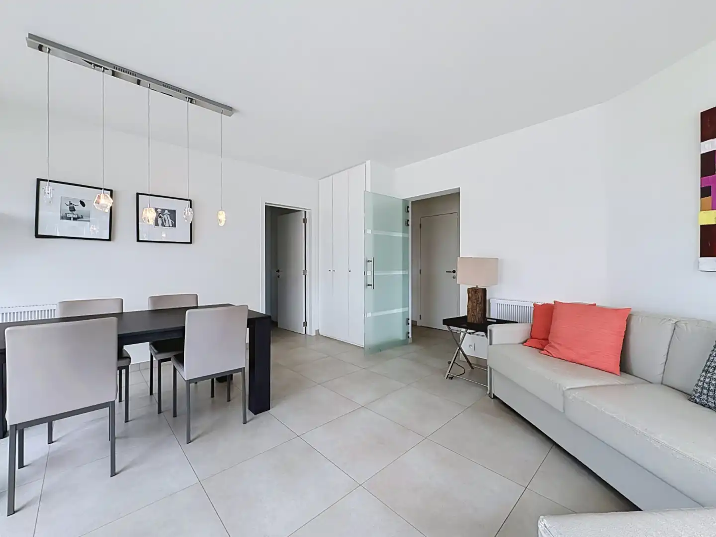 Zongericht appartement met zijdelings zeezicht te Sint-Idesbald. foto 4