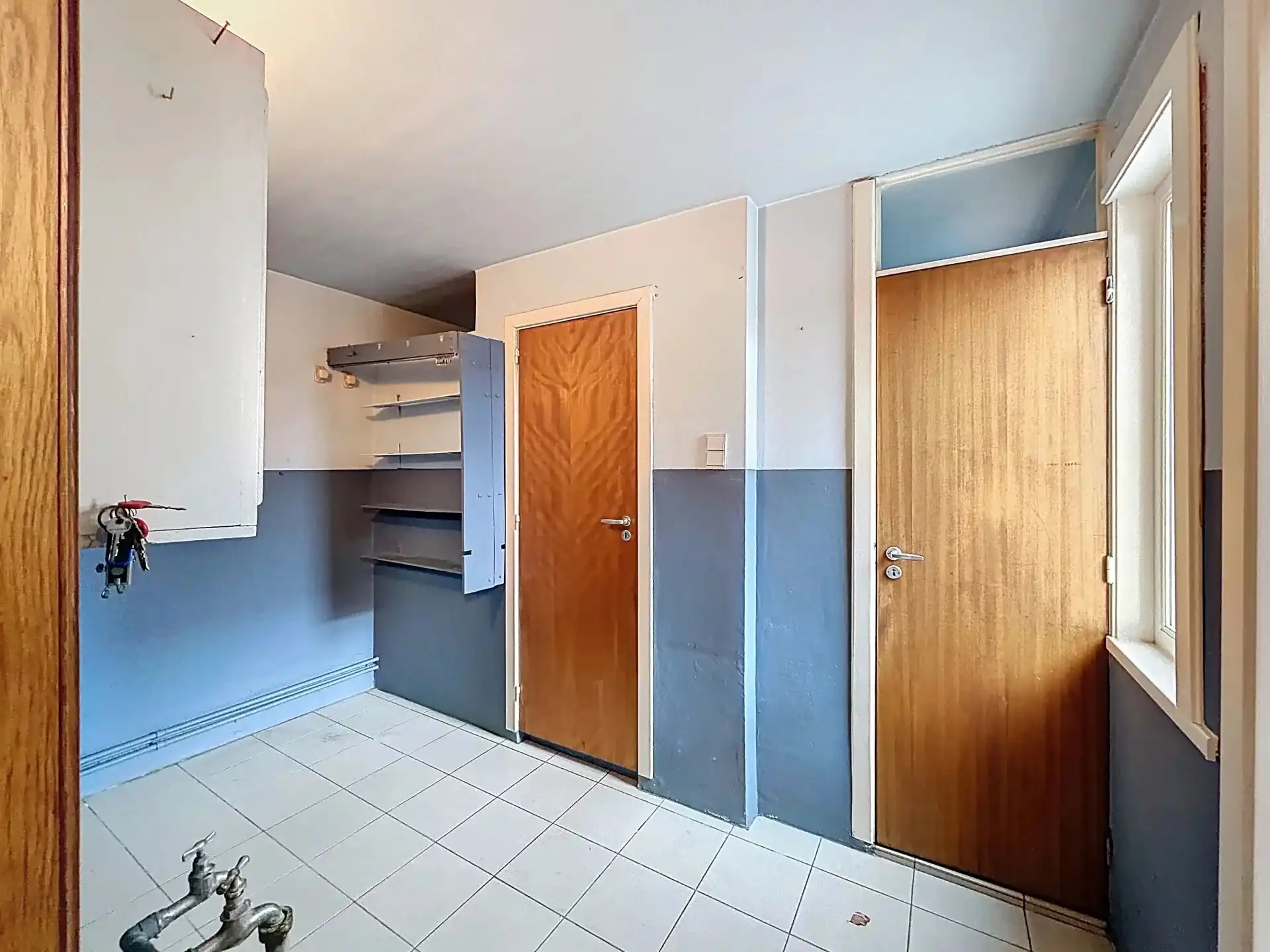 Halfopen bebouwing met 3 slaapkamers en een ruime tuin. foto 11