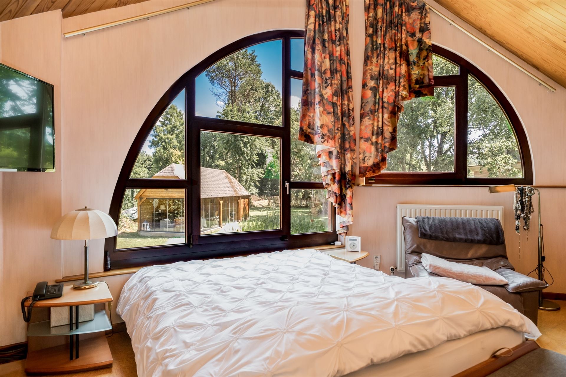 Unieke villa te koop met als troeven: Rust, ruimte en comfort in het groen foto 27