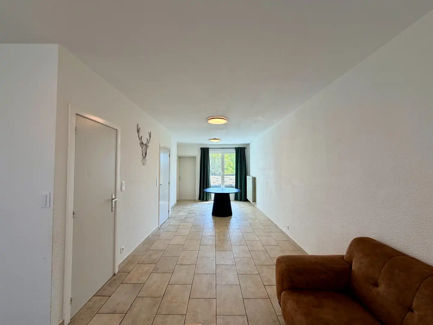 Instapklaar duplex-appartement te Lo-Reninge! foto 4