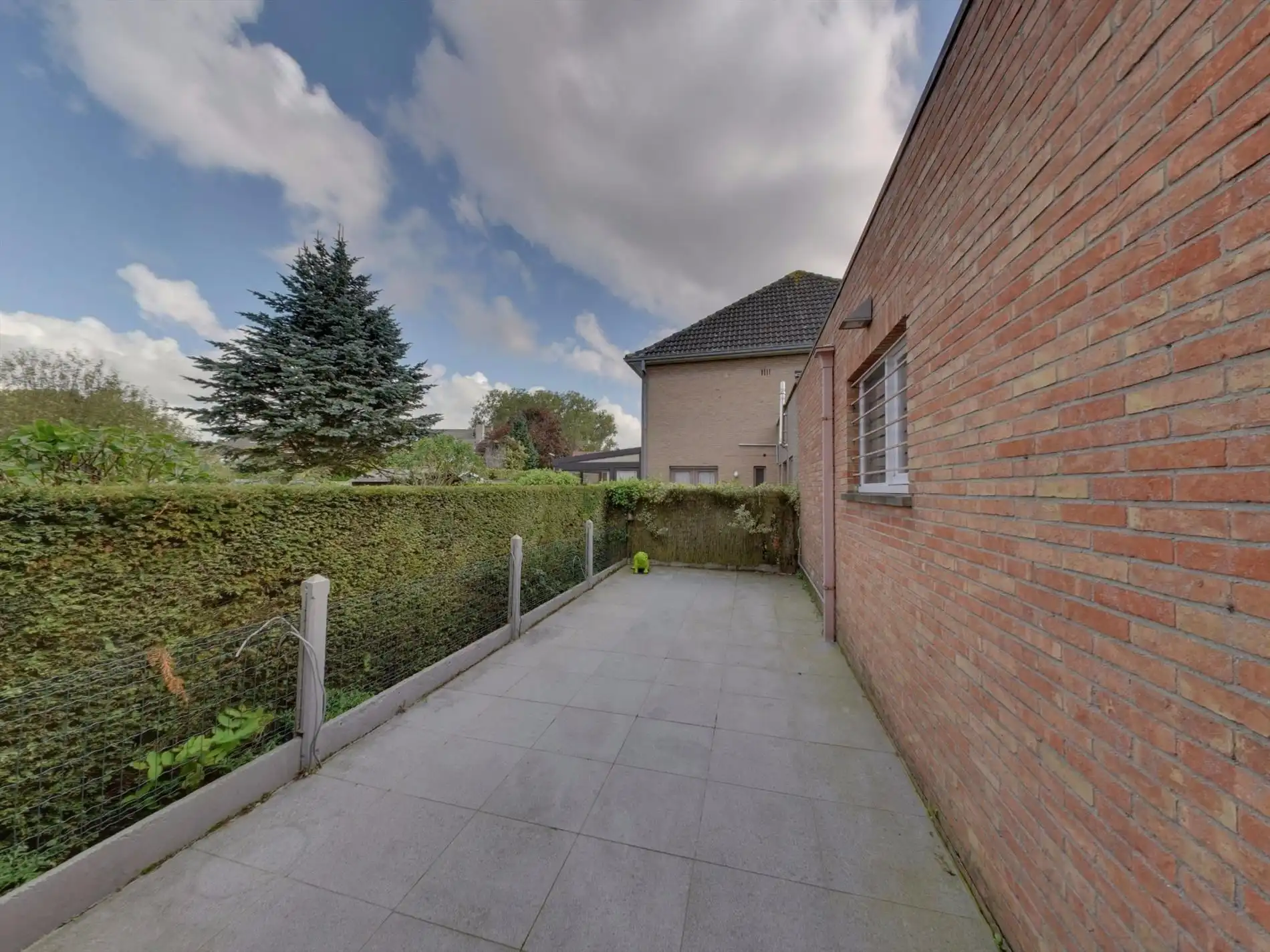 Karaktervolle hoekwoning met 5 slaapkamers en polyvalente handelsruimte foto 20