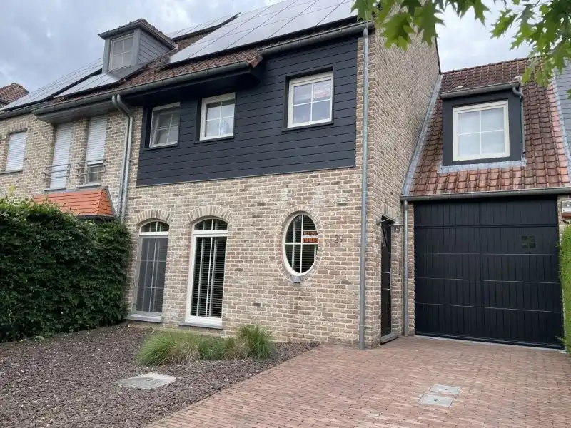 Huis te koop foto {{pictureIndex}}