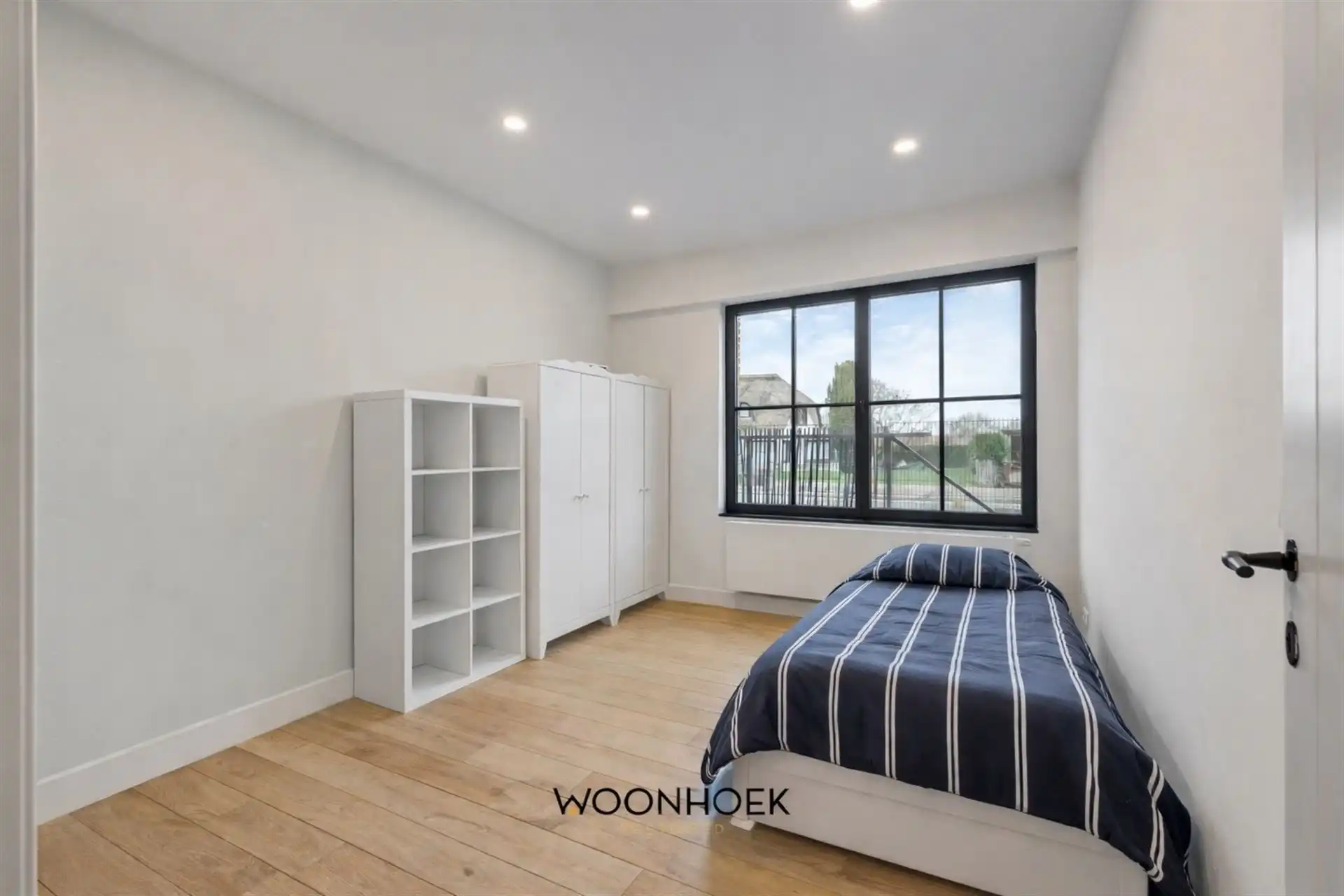 Luxueuze villa met zwembad en poolhouse te Zwijndrecht foto 16