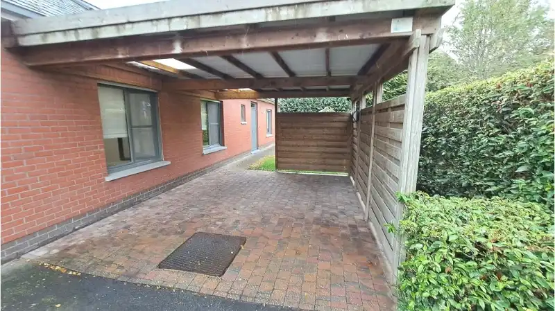 Gerenoveerde vrijstaande woning met Garage en Tuin te huur in Oedelem ( Beernem ) foto 13